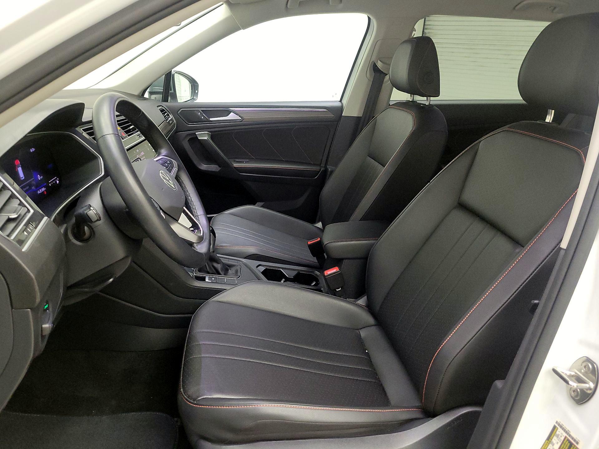 Thumbnail: 2024 Volkswagen Tiguan - 11