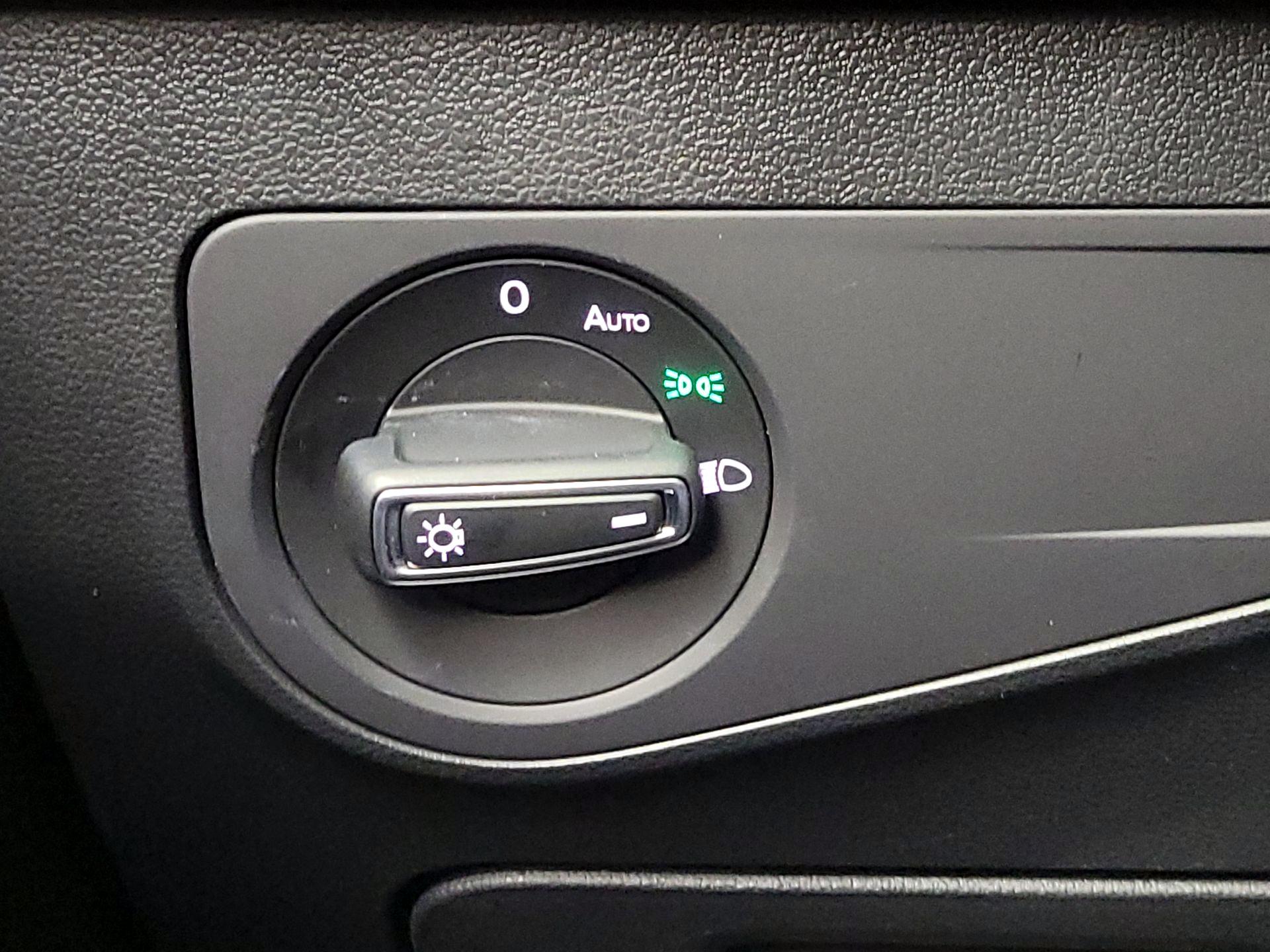 Thumbnail: 2024 Volkswagen Tiguan - 13