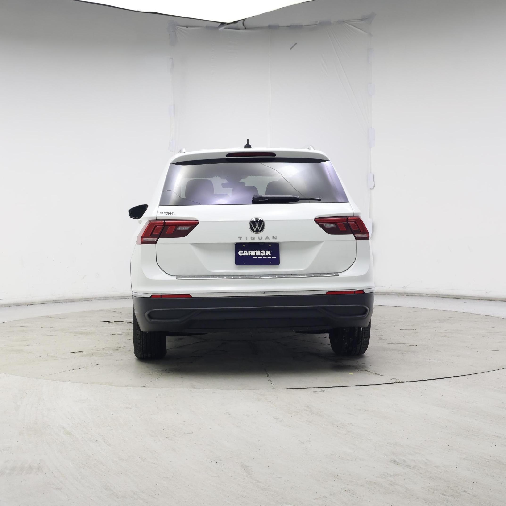 Thumbnail: 2024 Volkswagen Tiguan - 6