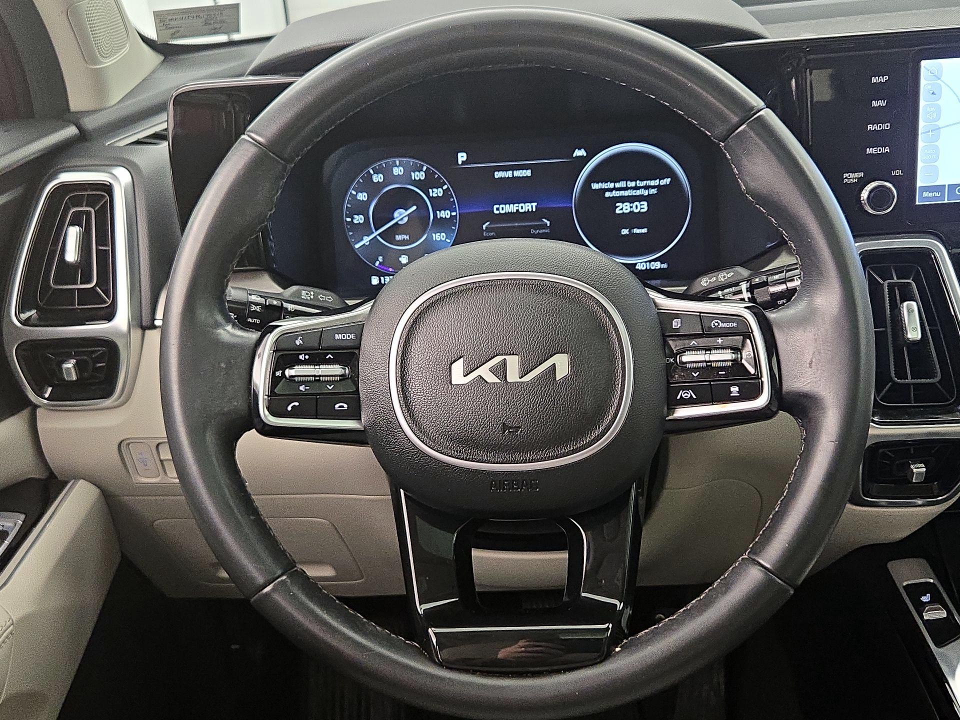 Thumbnail: 2023 Kia Sorento - 10