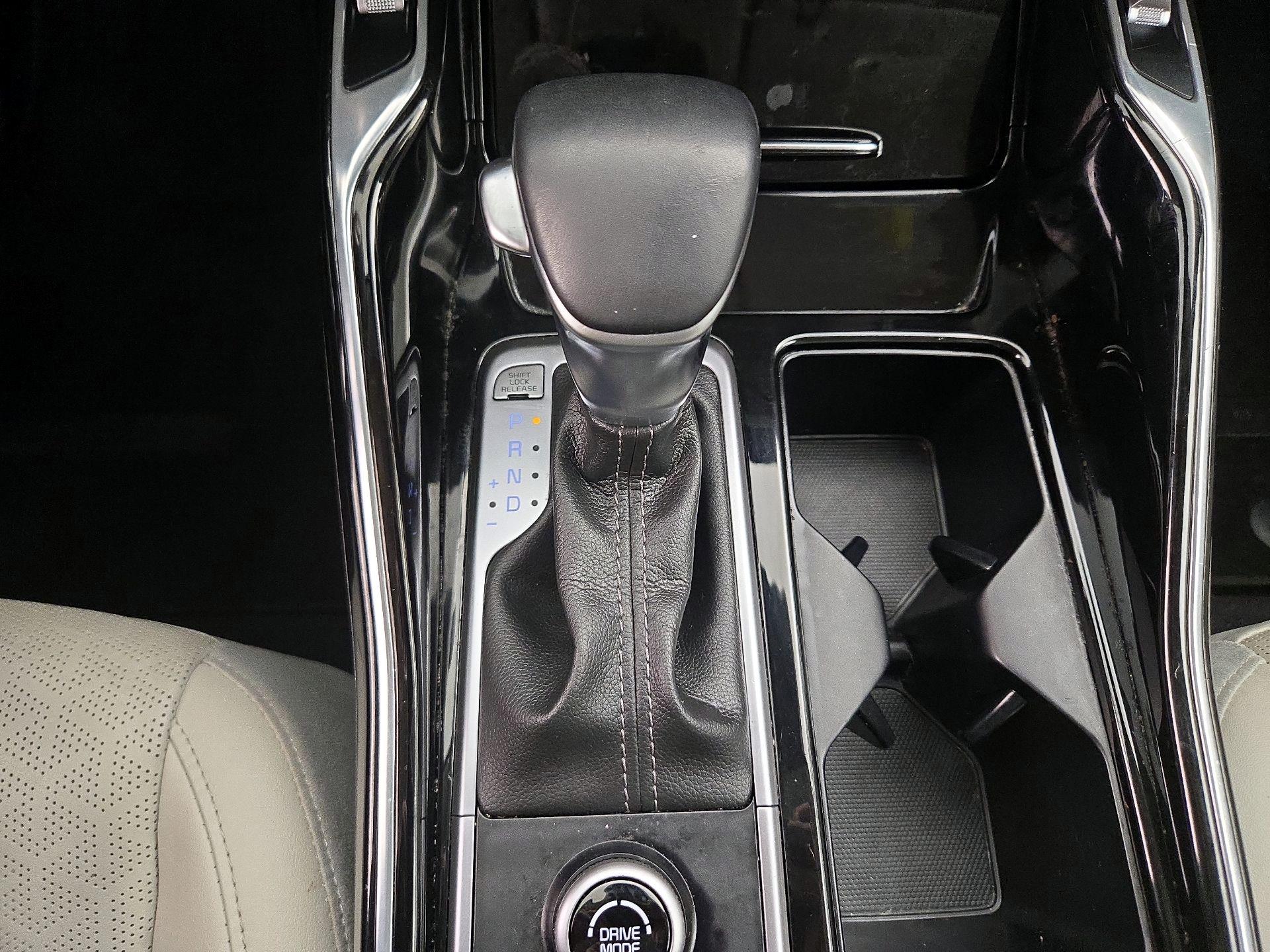 Thumbnail: 2023 Kia Sorento - 18