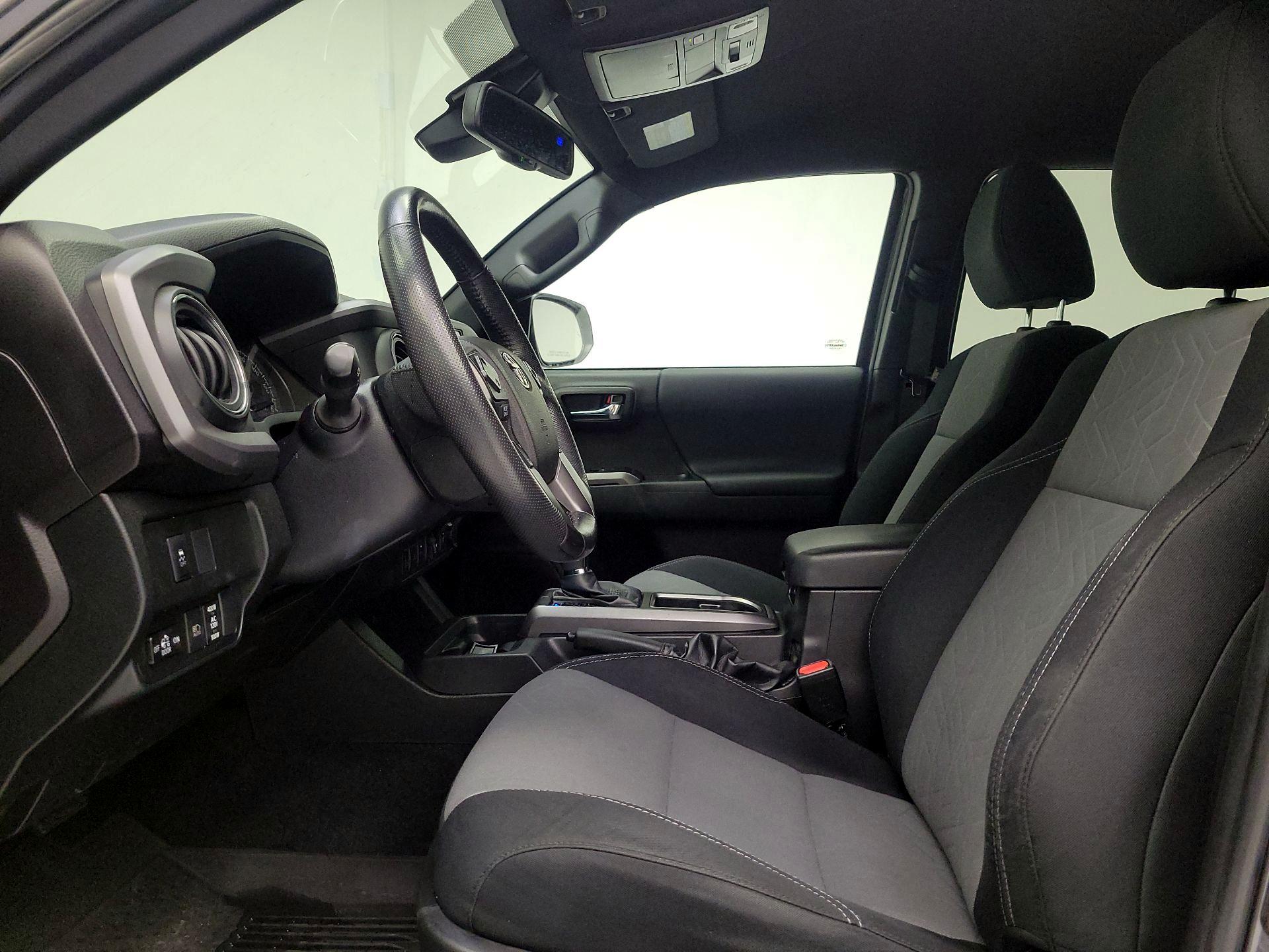 Thumbnail: 2023 Toyota Tacoma - 9