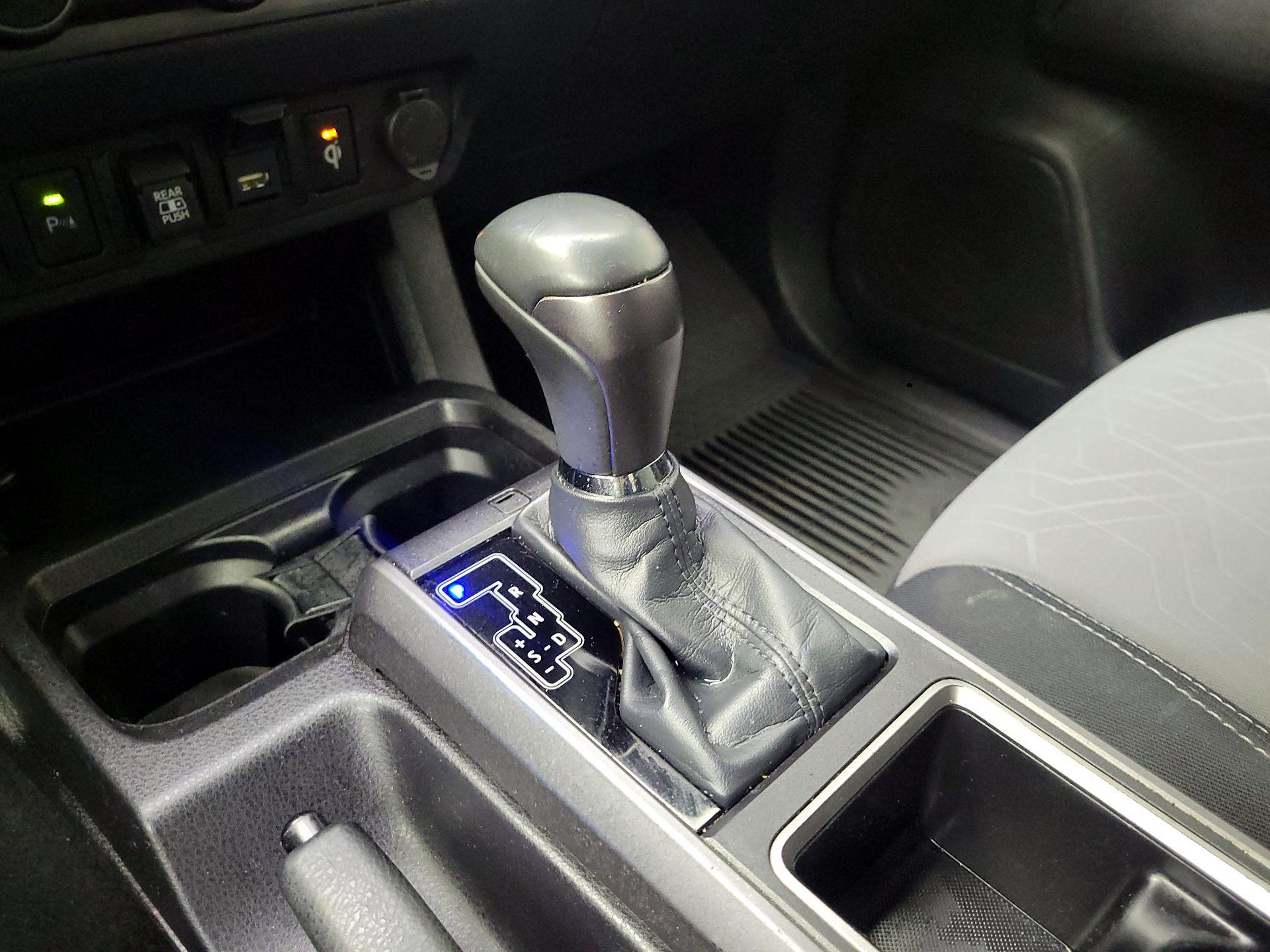 Thumbnail: 2023 Toyota Tacoma - 16