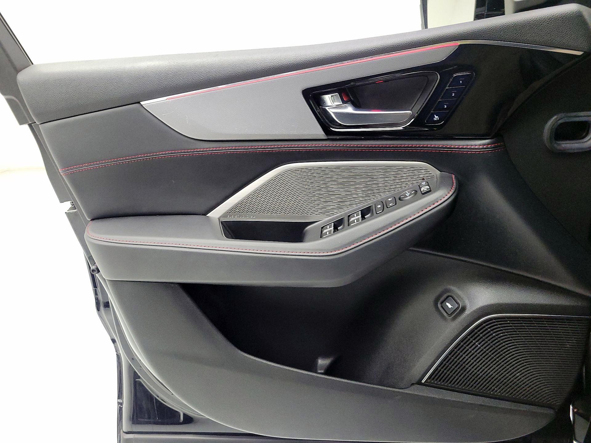 Thumbnail: 2023 Acura MDX - 10