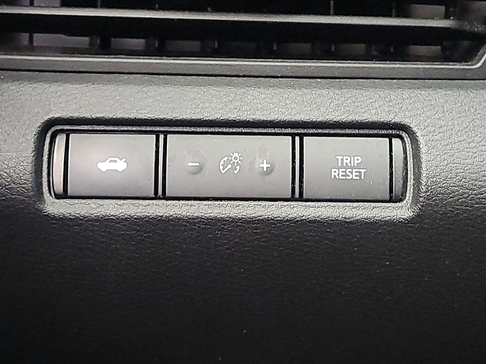 2020 Nissan Altima SR - Photo 14