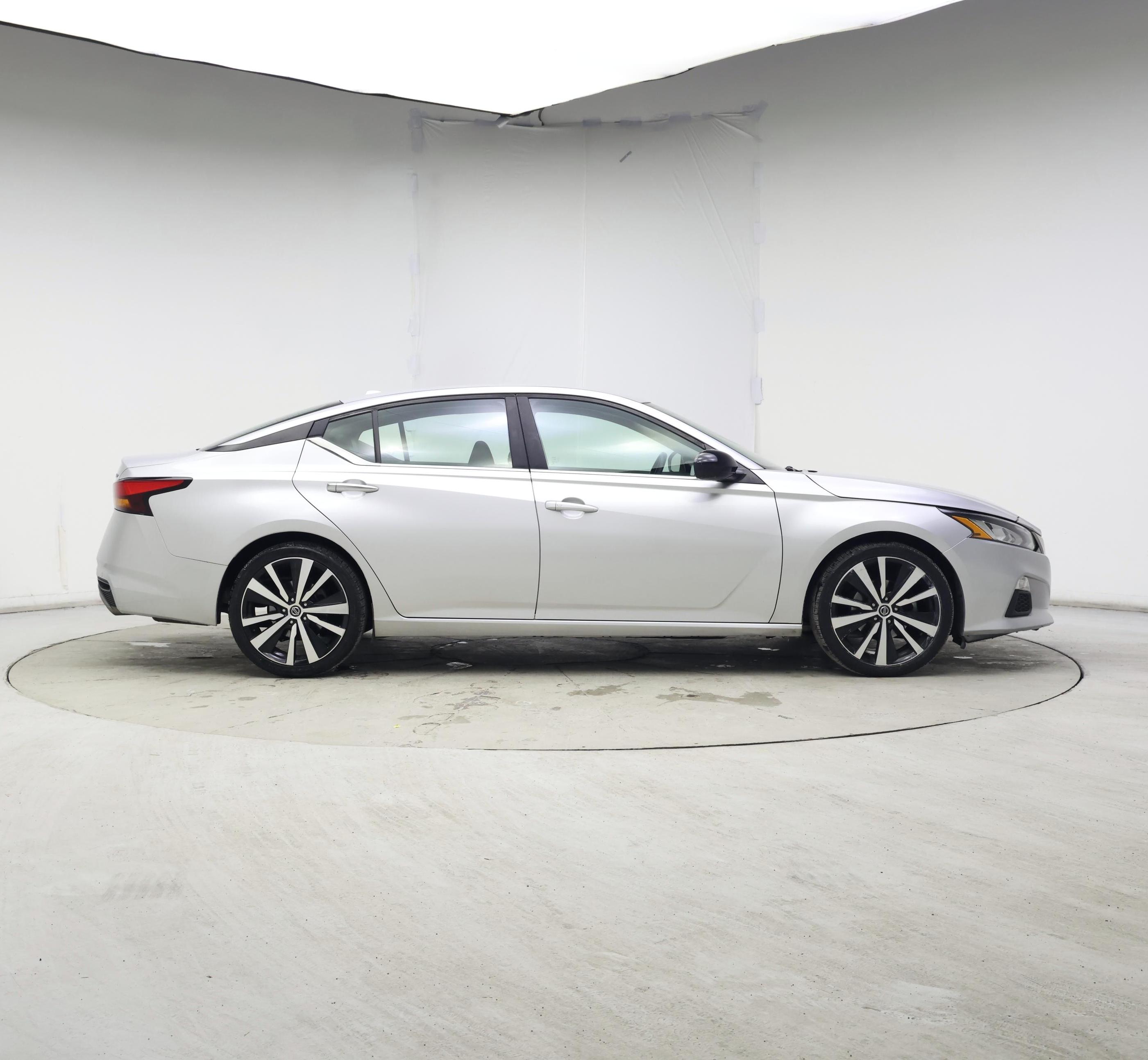 Thumbnail: 2020 Nissan Altima - 7