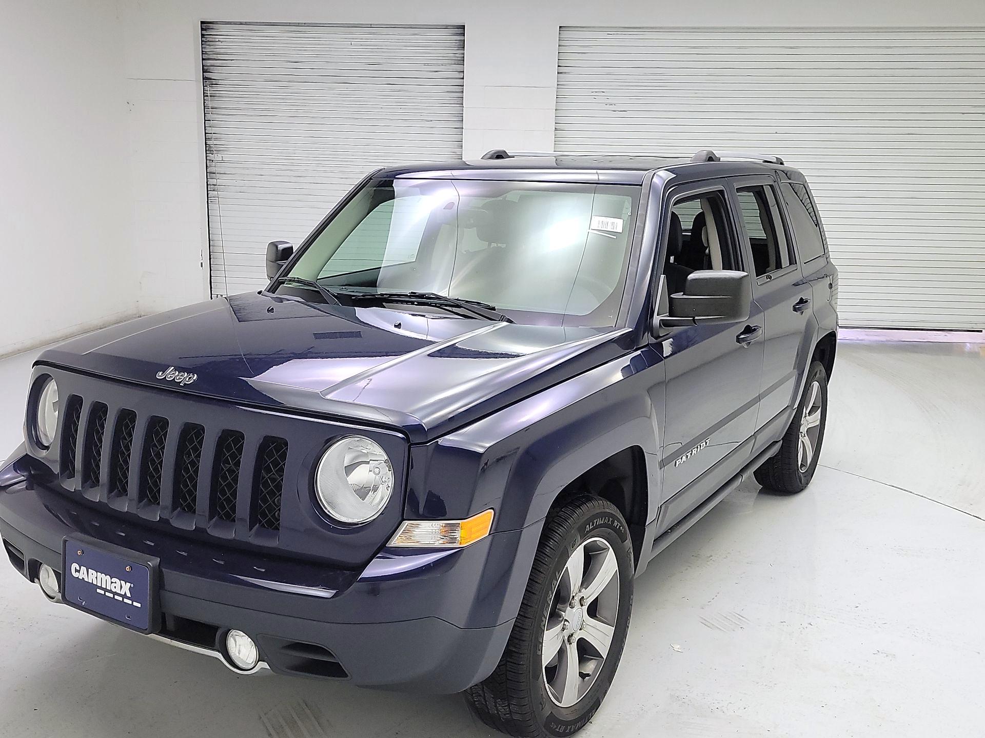 Thumbnail: 2016 Jeep Patriot - 3