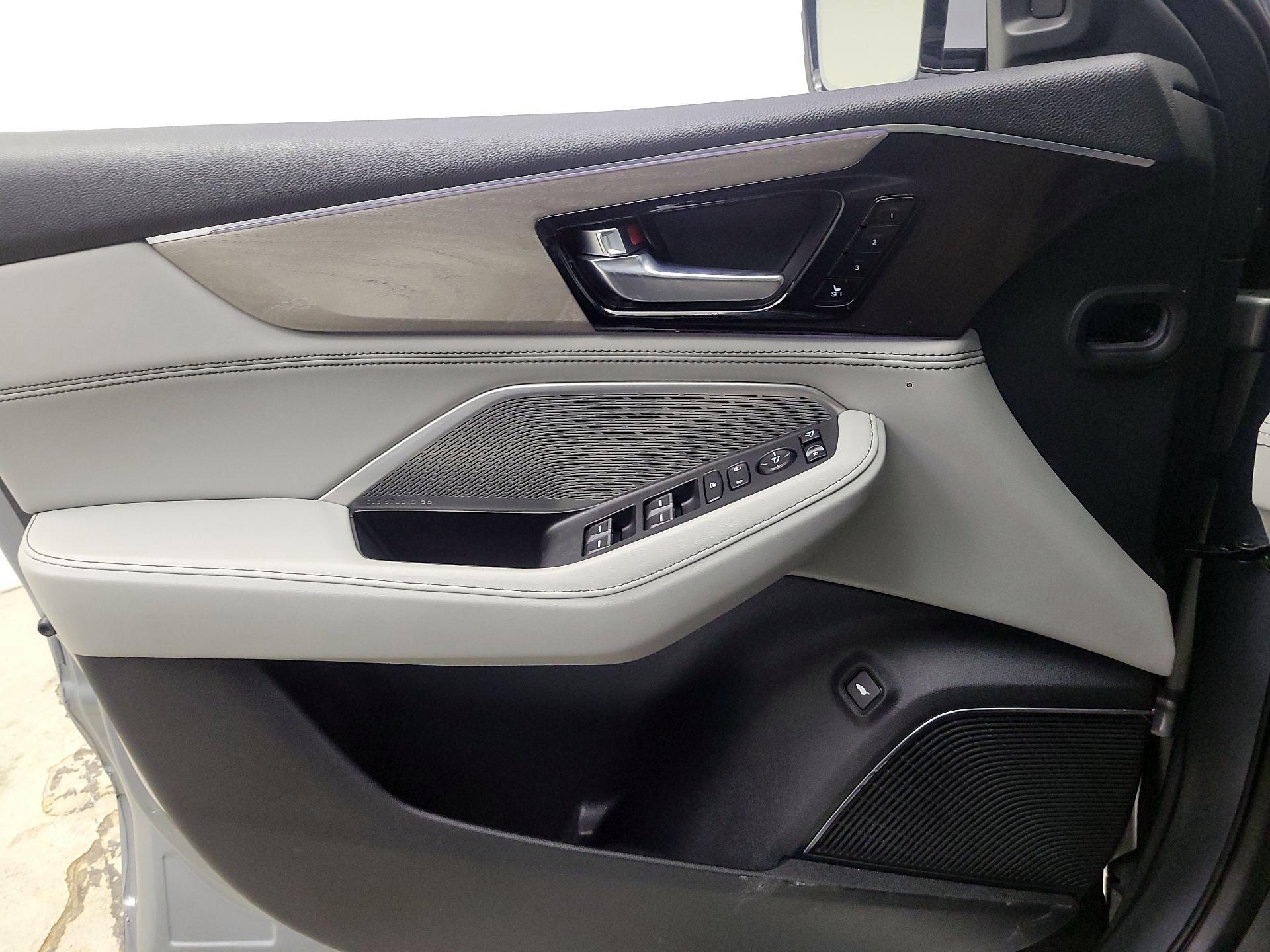 Thumbnail: 2022 Acura MDX - 12