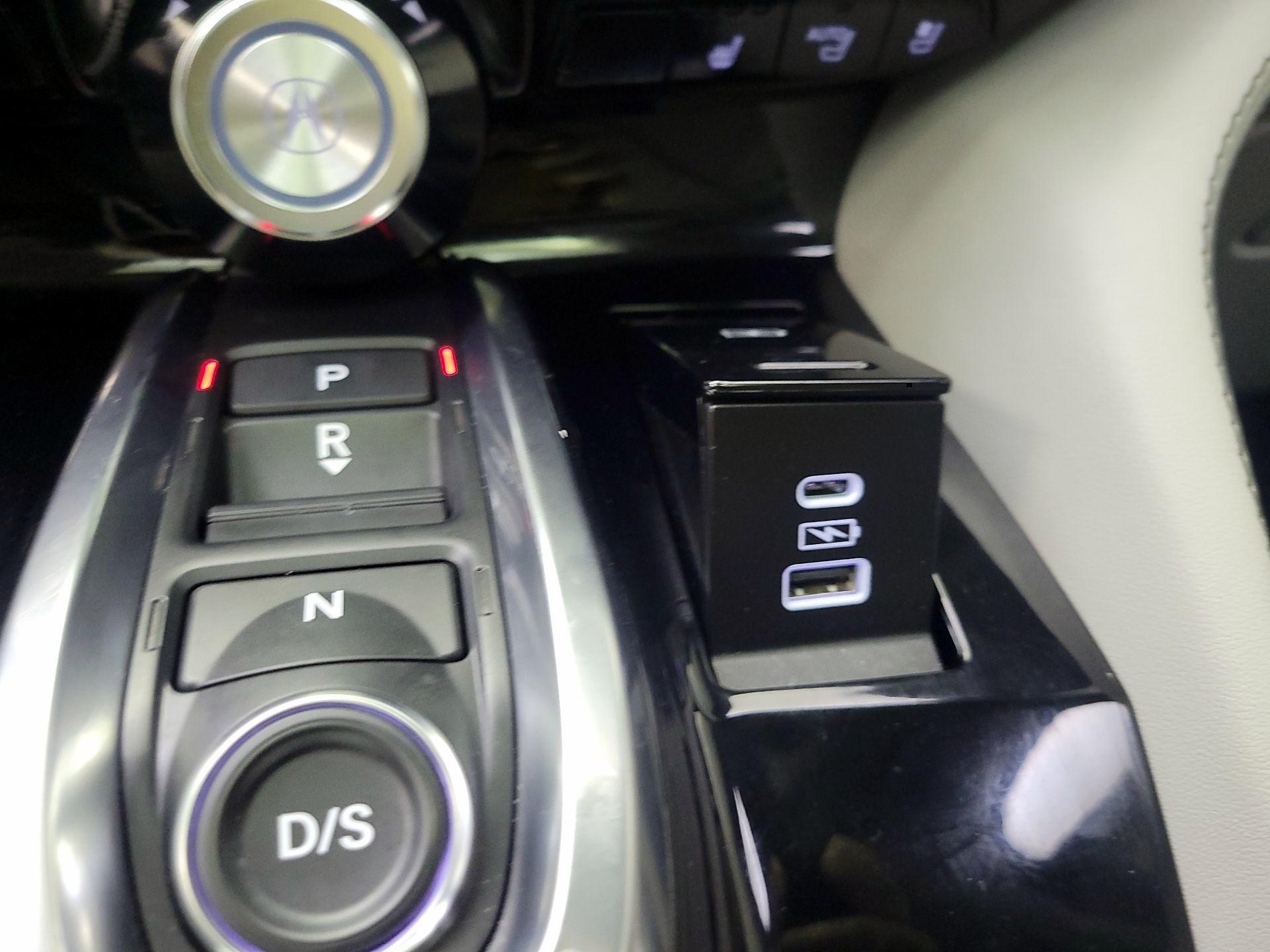 Thumbnail: 2022 Acura MDX - 18