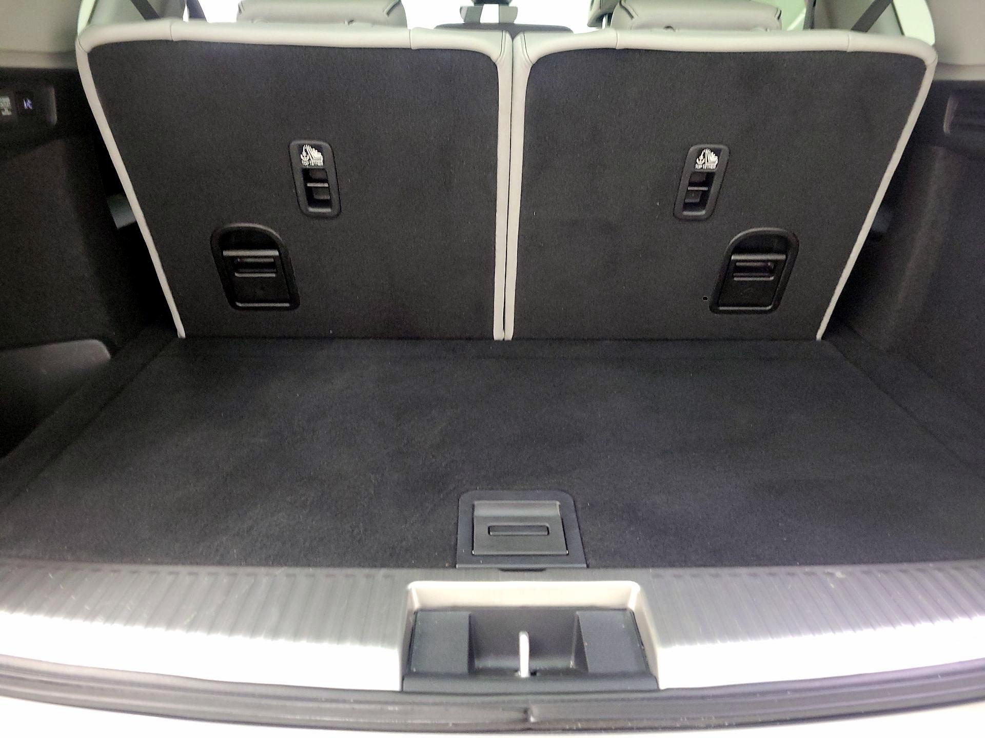 Thumbnail: 2022 Acura MDX - 20