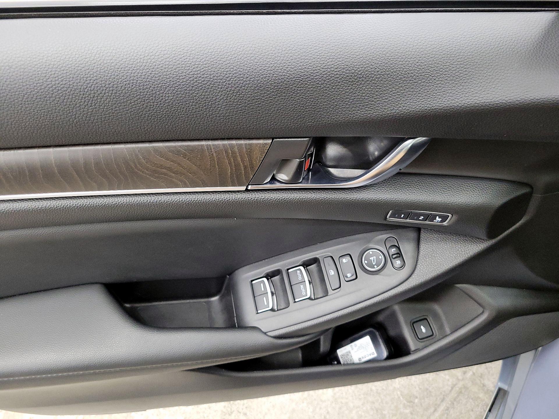 Thumbnail: 2021 Honda Accord - 10