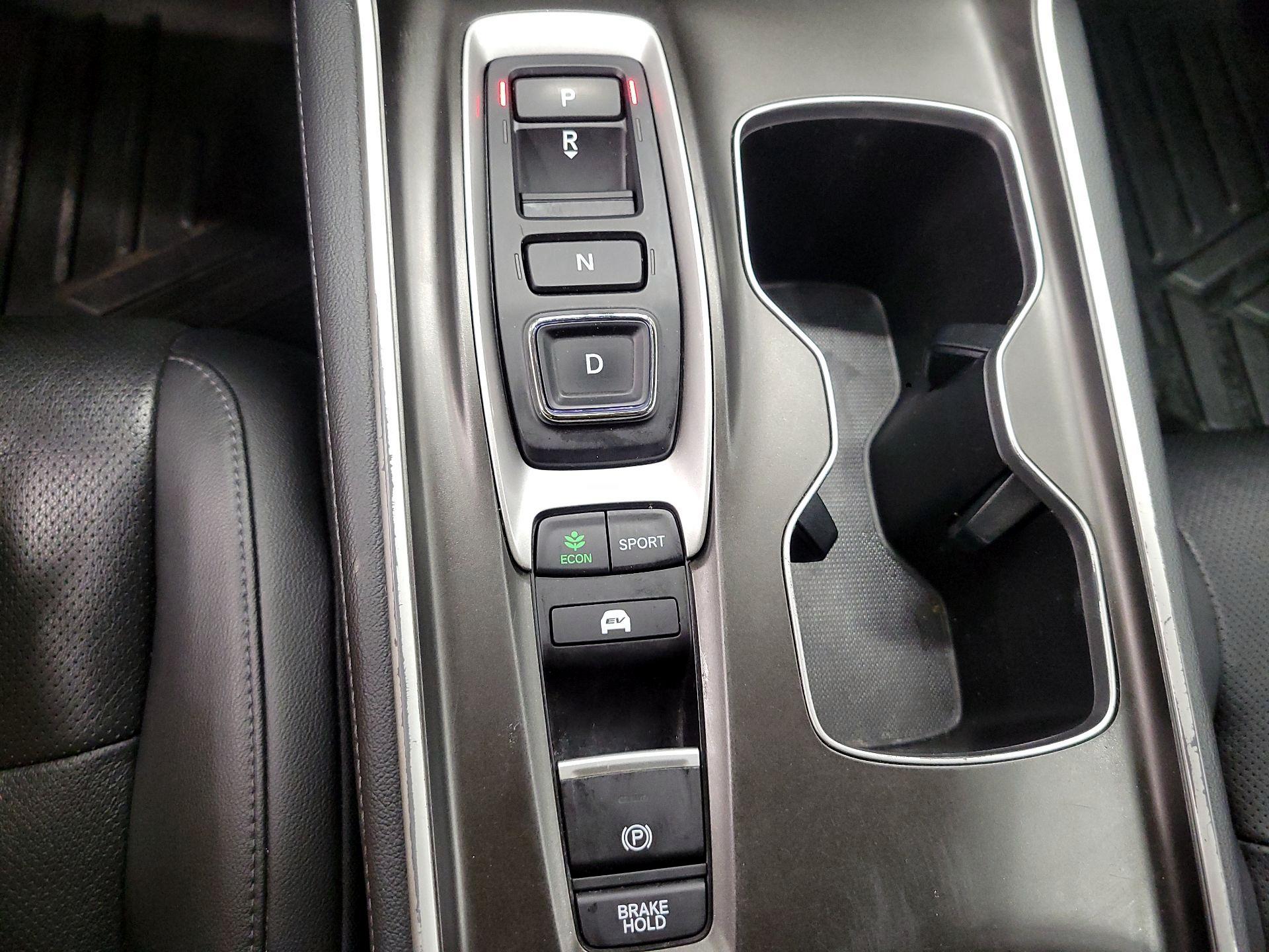 Thumbnail: 2021 Honda Accord - 16