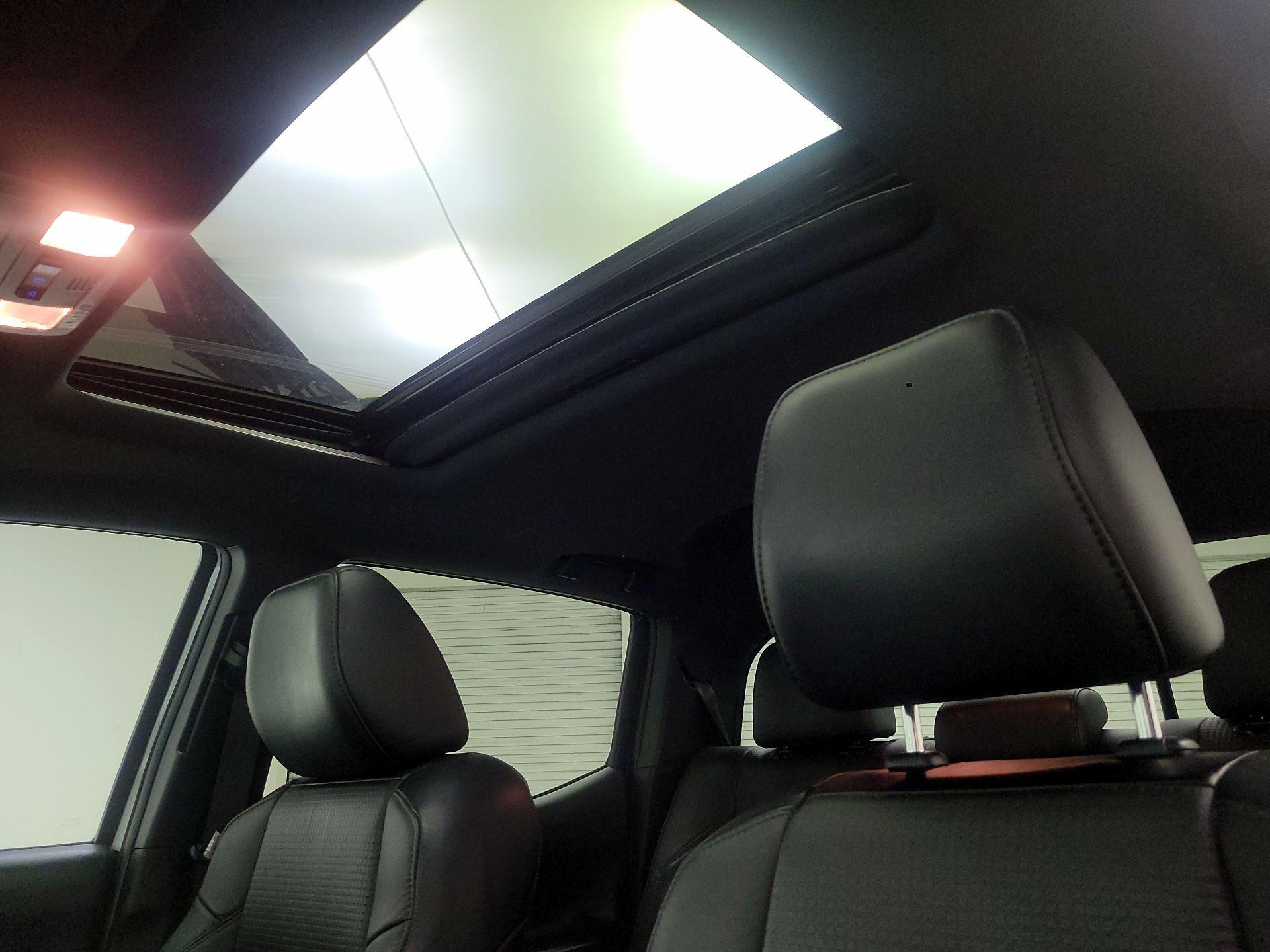 Thumbnail: 2023 Toyota Tacoma - 20