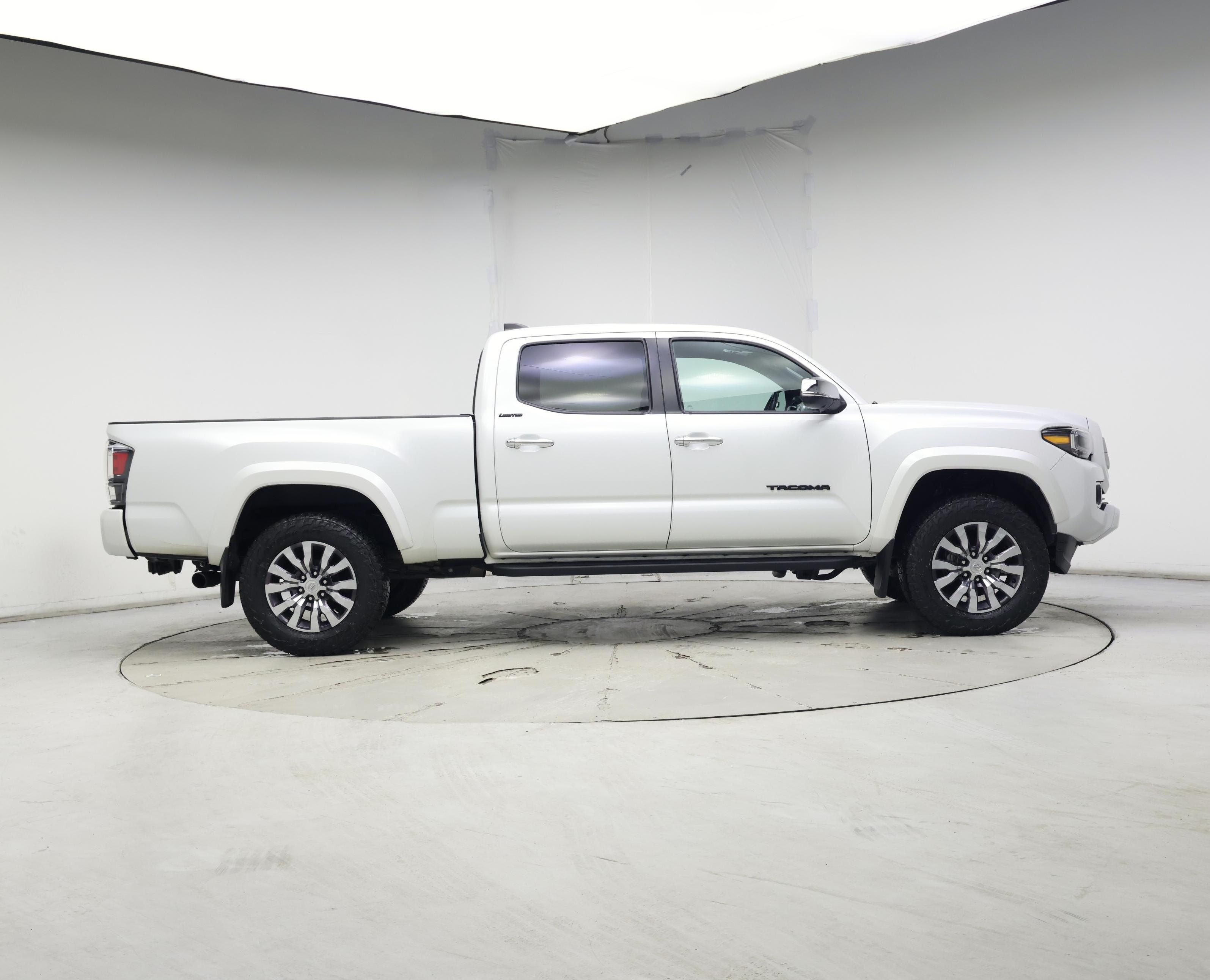 Thumbnail: 2023 Toyota Tacoma - 7