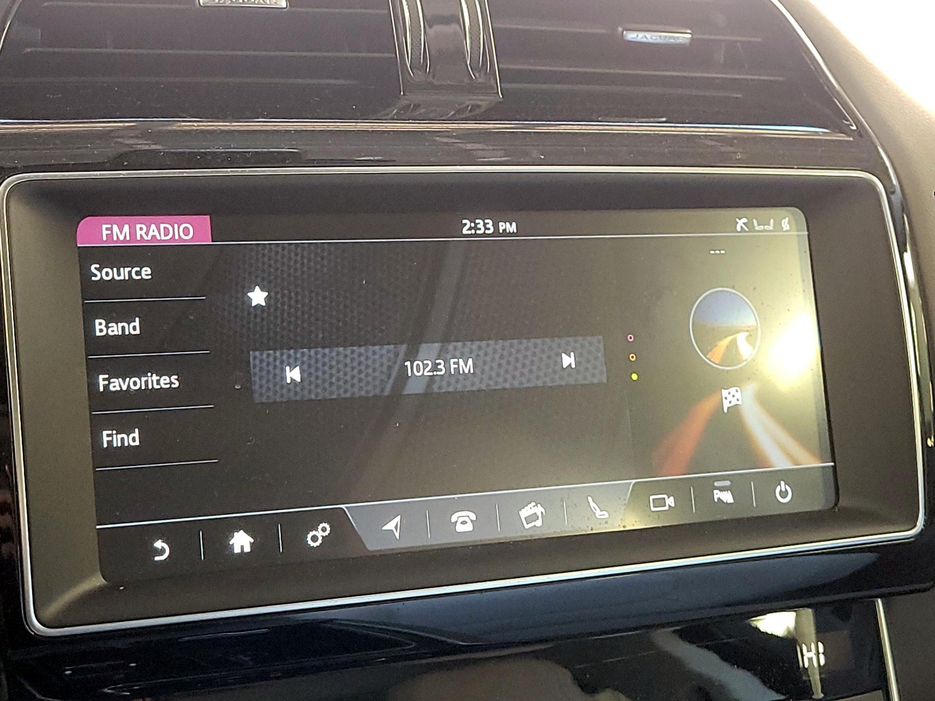 Thumbnail: 2019 Jaguar XE - 14