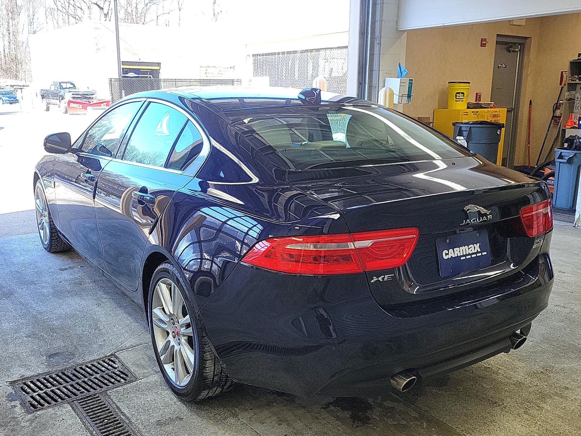 Thumbnail: 2019 Jaguar XE - 7