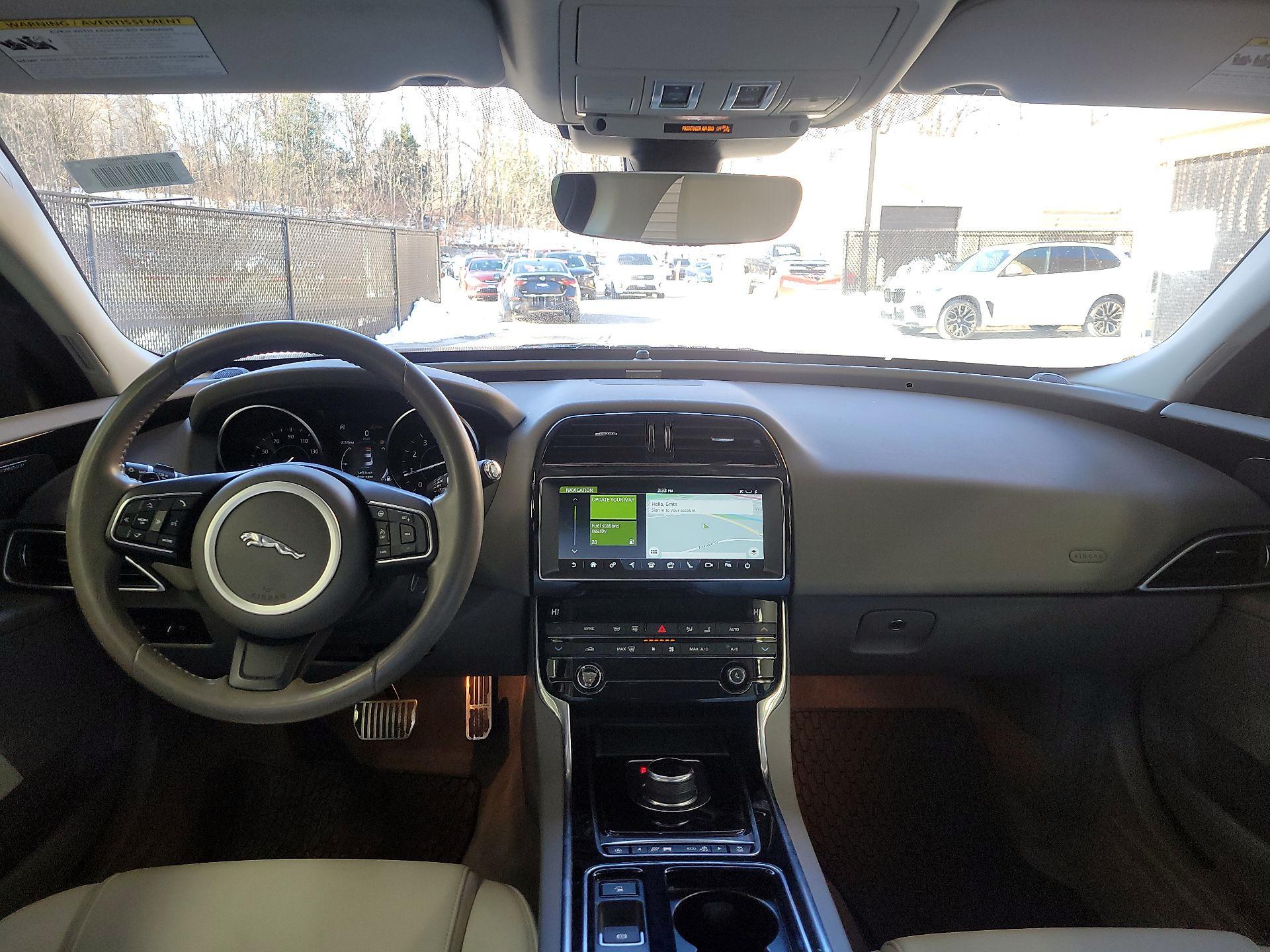 Thumbnail: 2019 Jaguar XE - 8