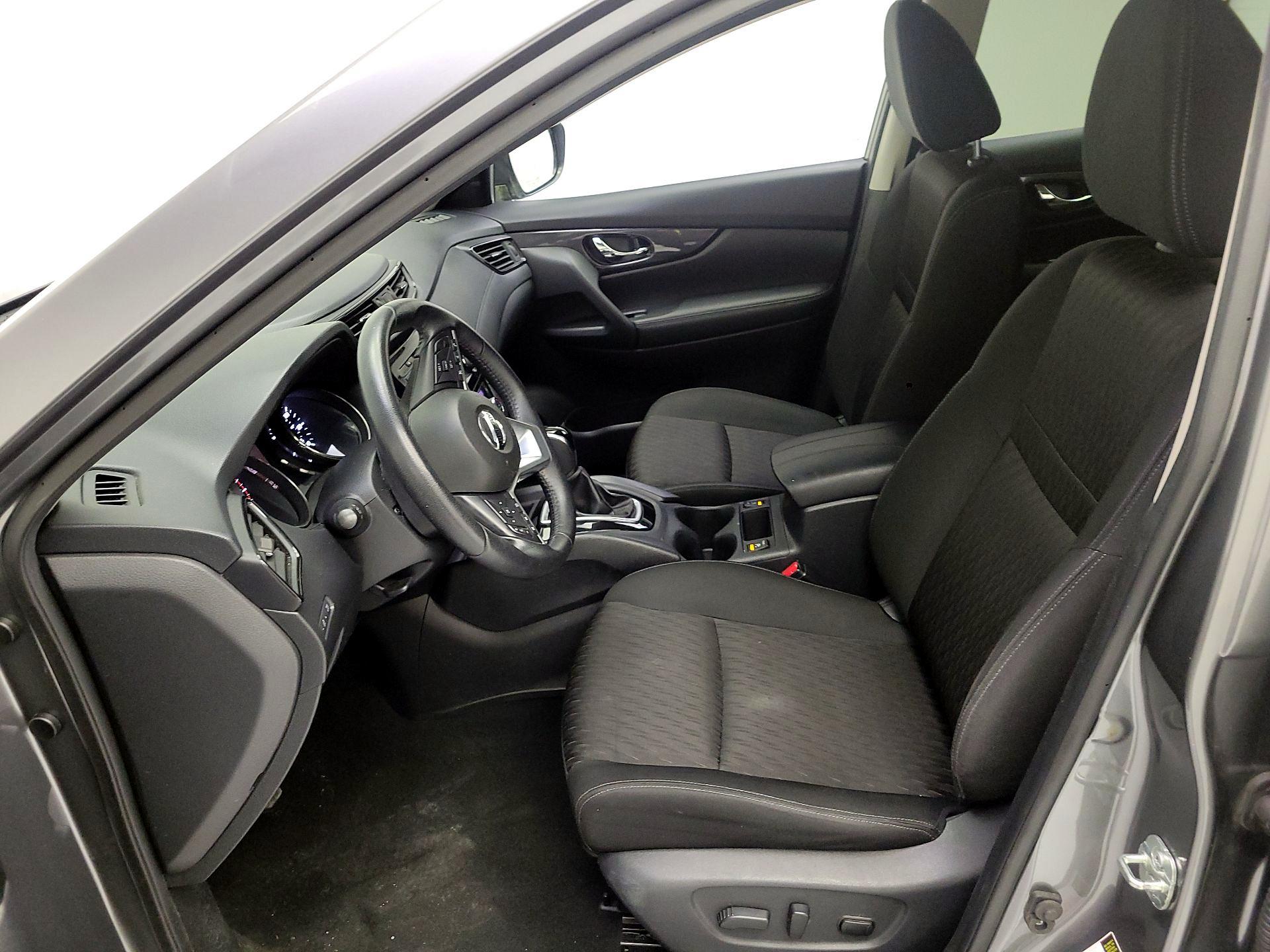 Thumbnail: 2019 Nissan Rogue - 11