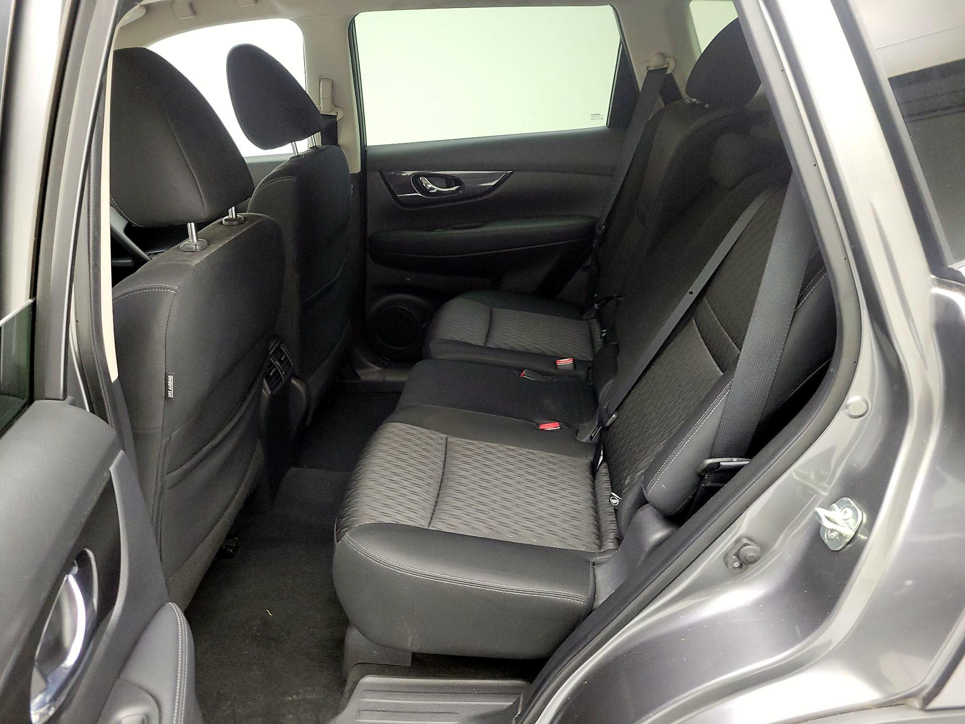 Thumbnail: 2019 Nissan Rogue - 19