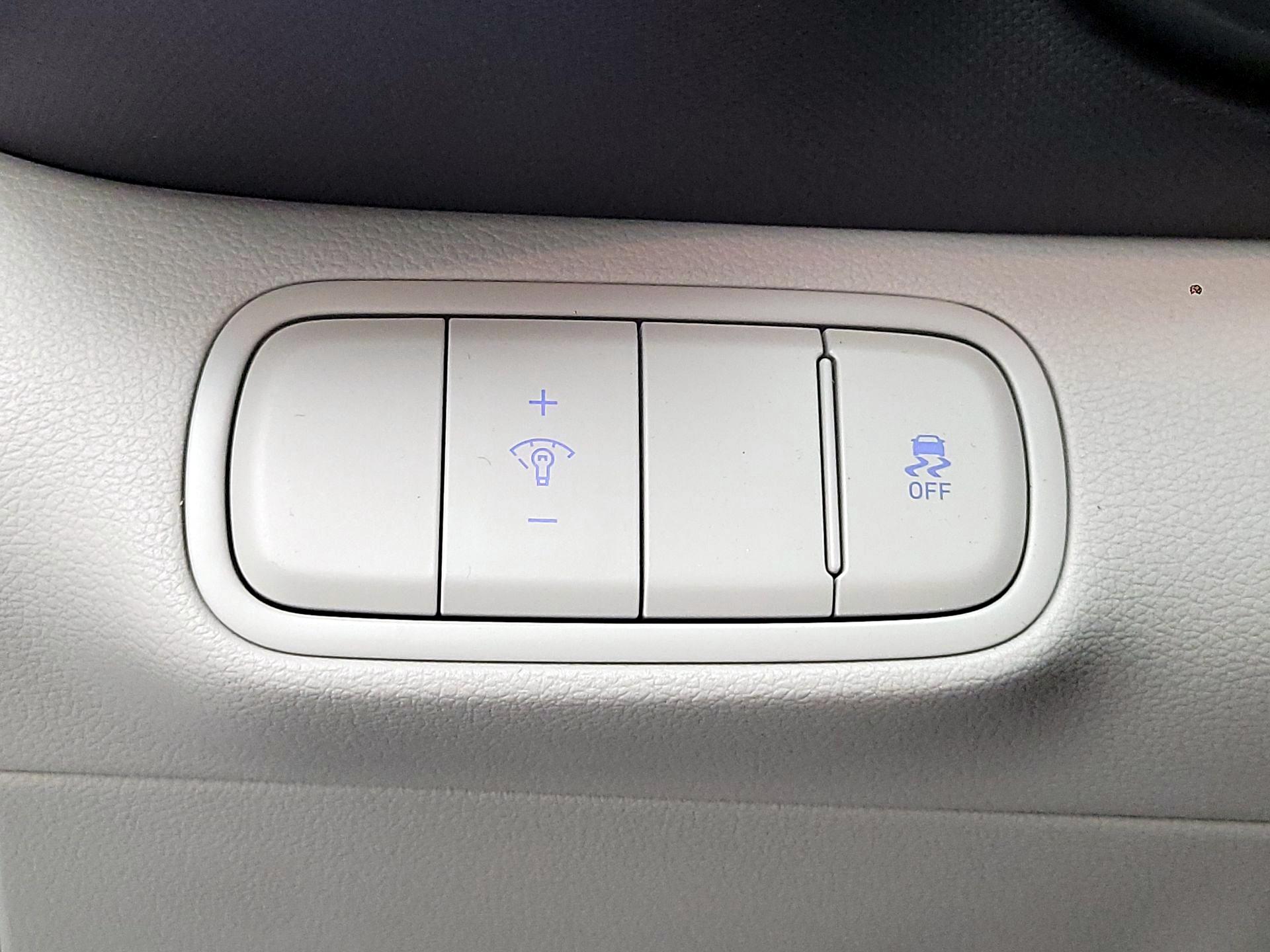 Thumbnail: 2024 Hyundai Venue - 11