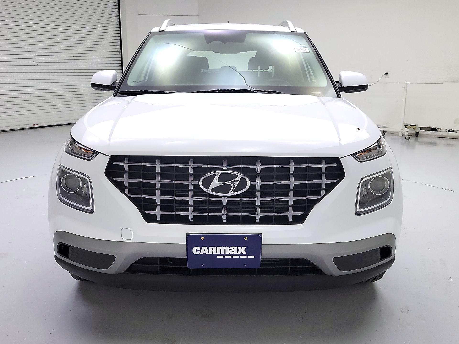 Thumbnail: 2024 Hyundai Venue - 2