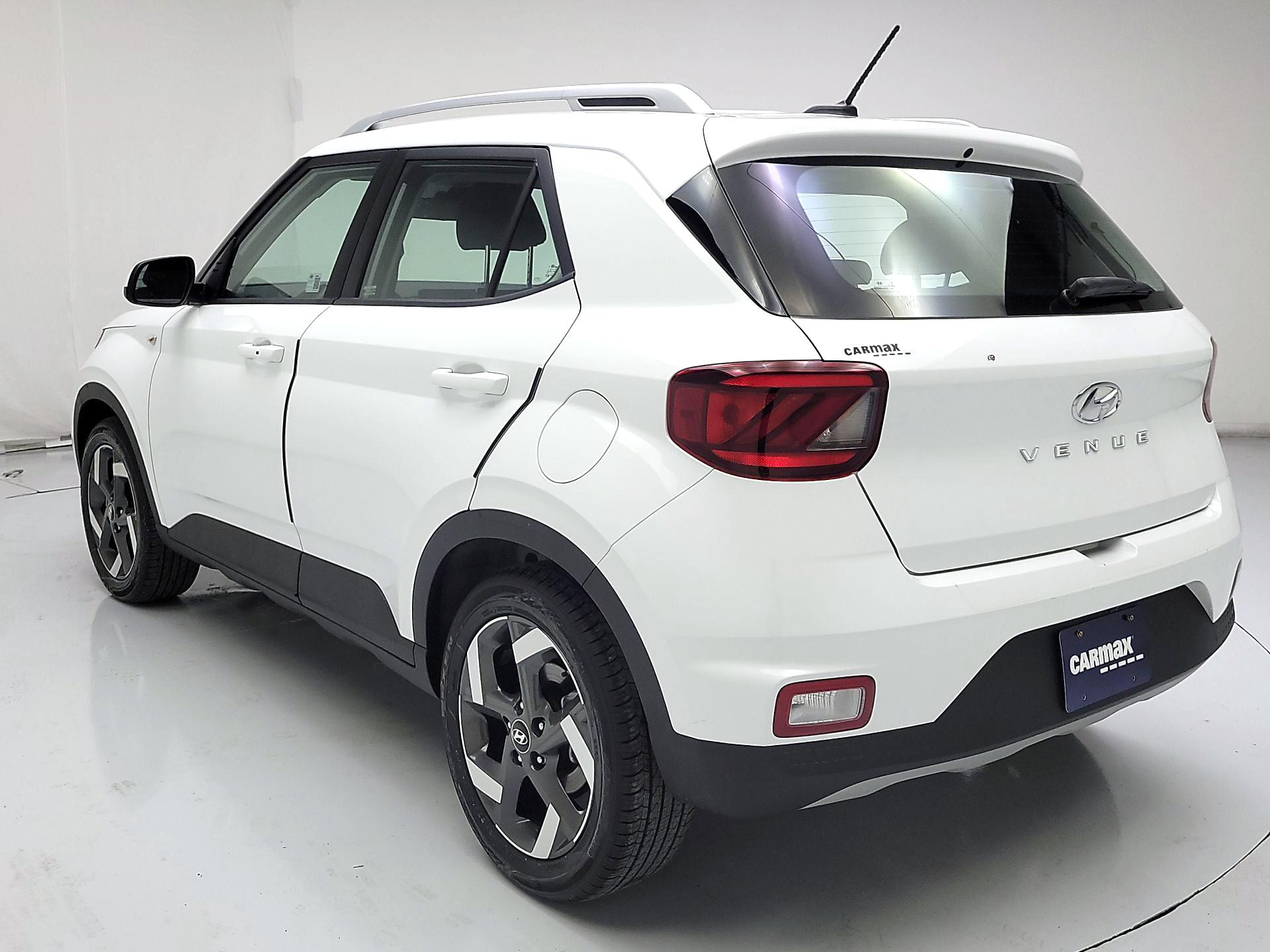 Thumbnail: 2024 Hyundai Venue - 7