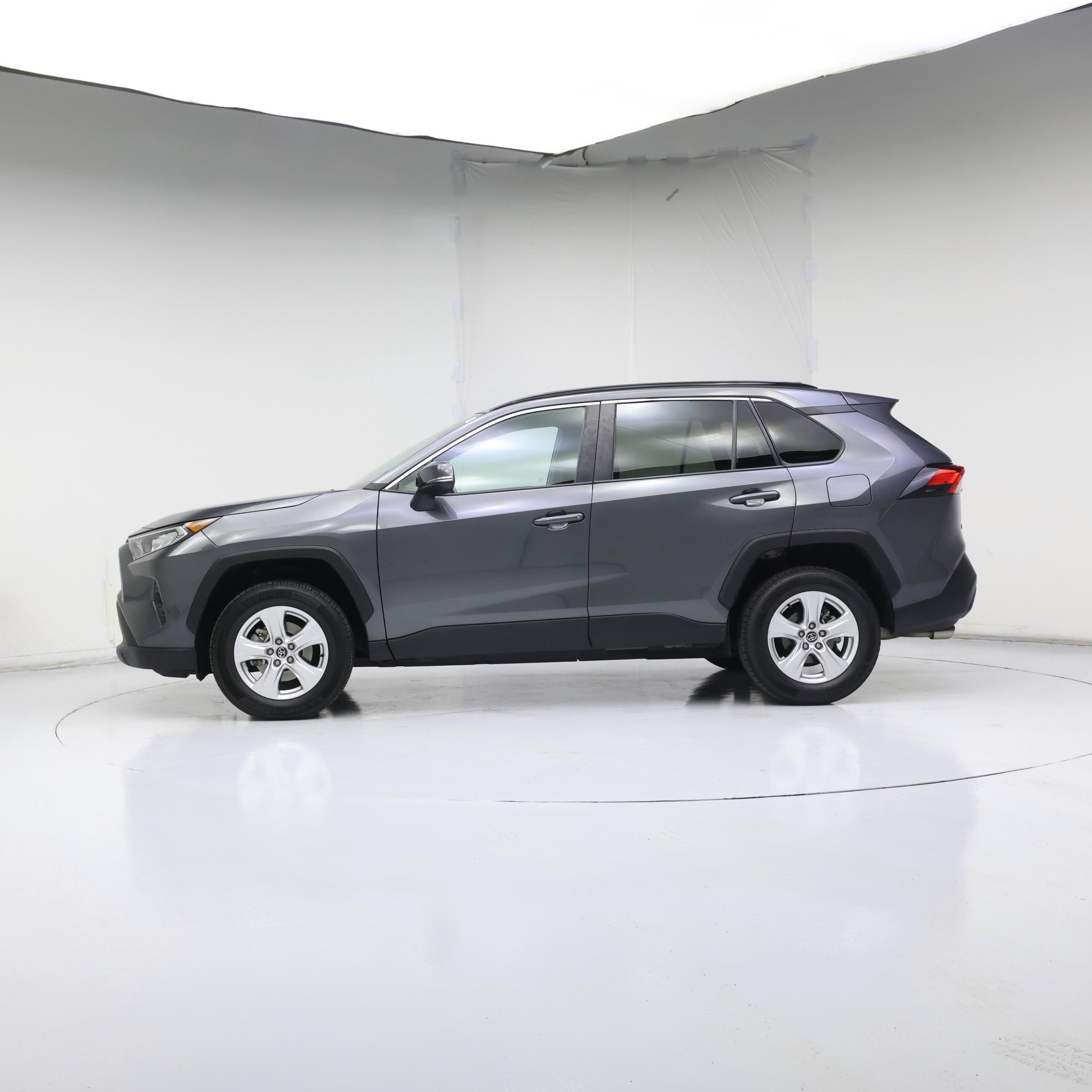 Thumbnail: 2020 Toyota RAV4 - 3