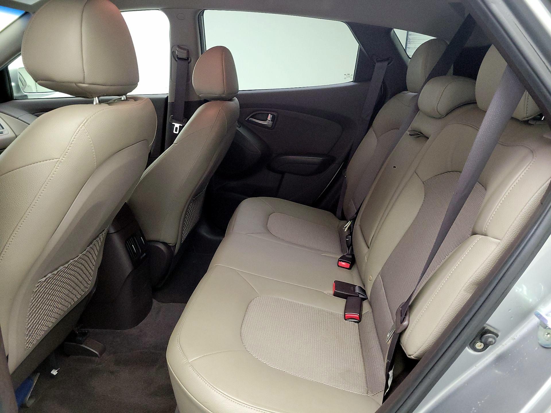 Thumbnail: 2014 Hyundai Tucson - 17