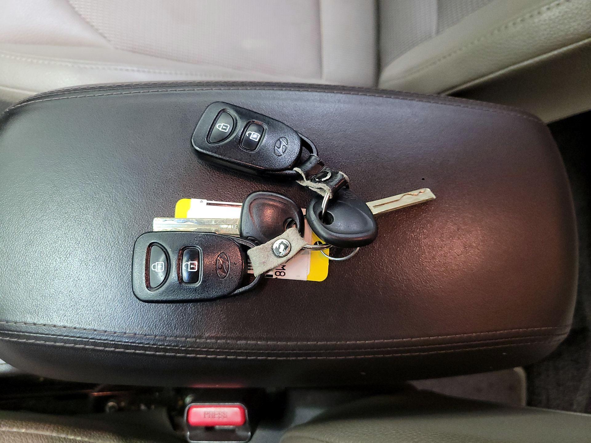 Thumbnail: 2014 Hyundai Tucson - 20