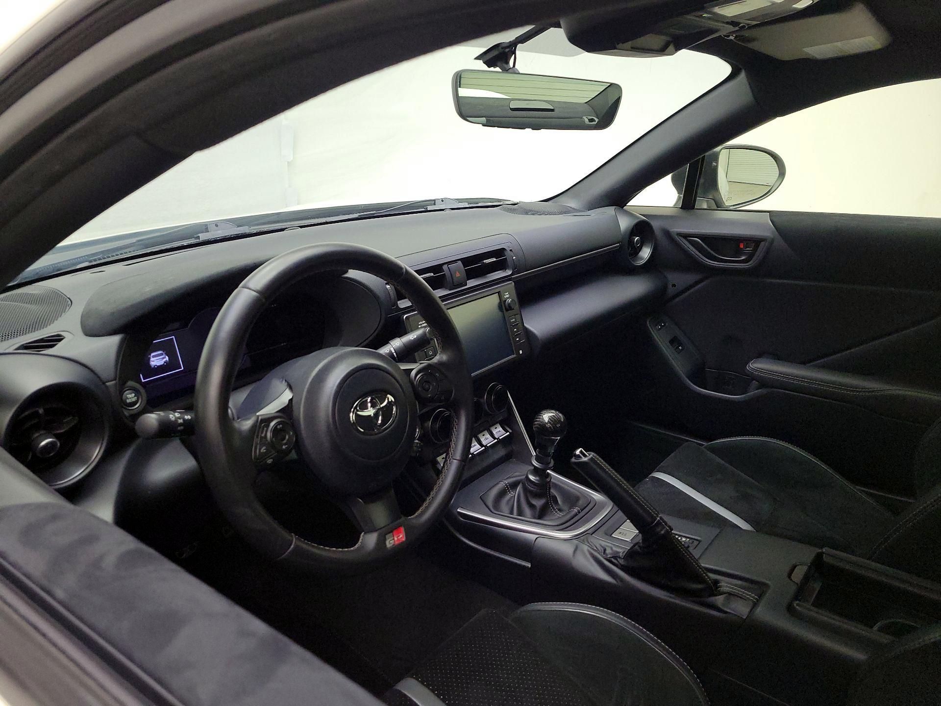 Thumbnail: 2023 Toyota GR86 - 9