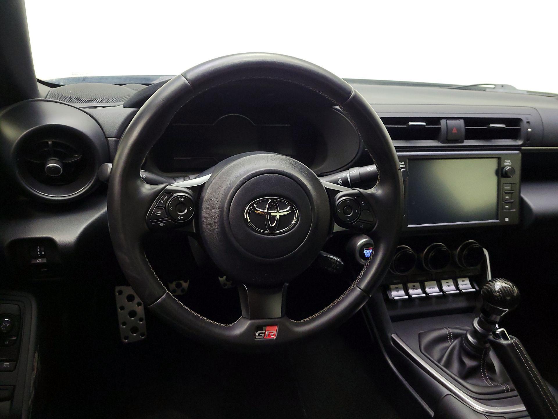 Thumbnail: 2023 Toyota GR86 - 10