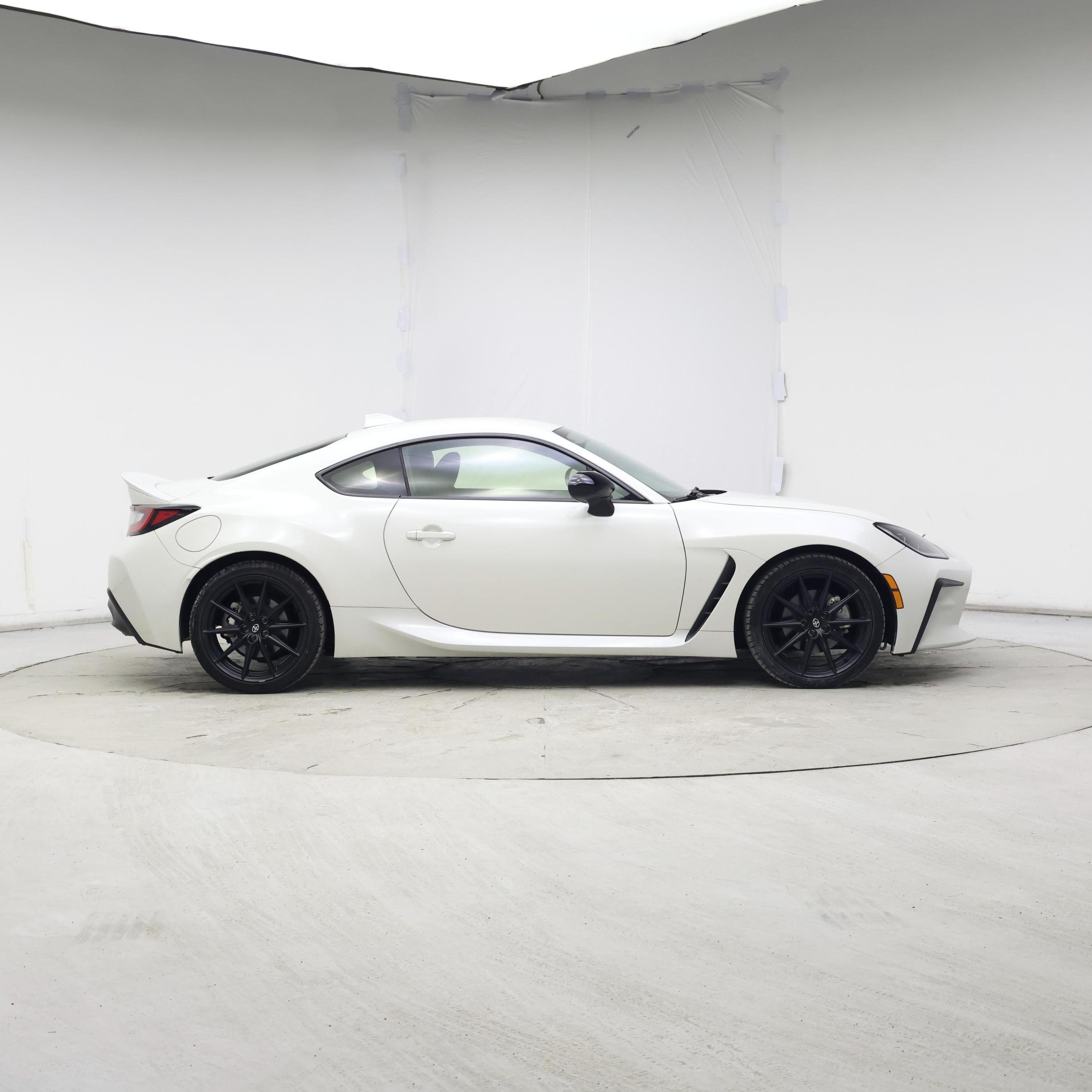 Thumbnail: 2023 Toyota GR86 - 7