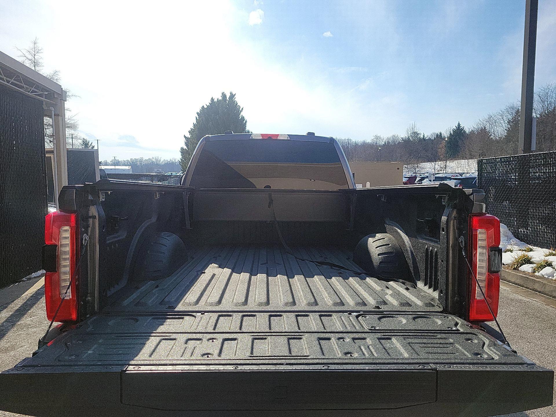 Thumbnail: 2023 Ford F-250 - 19