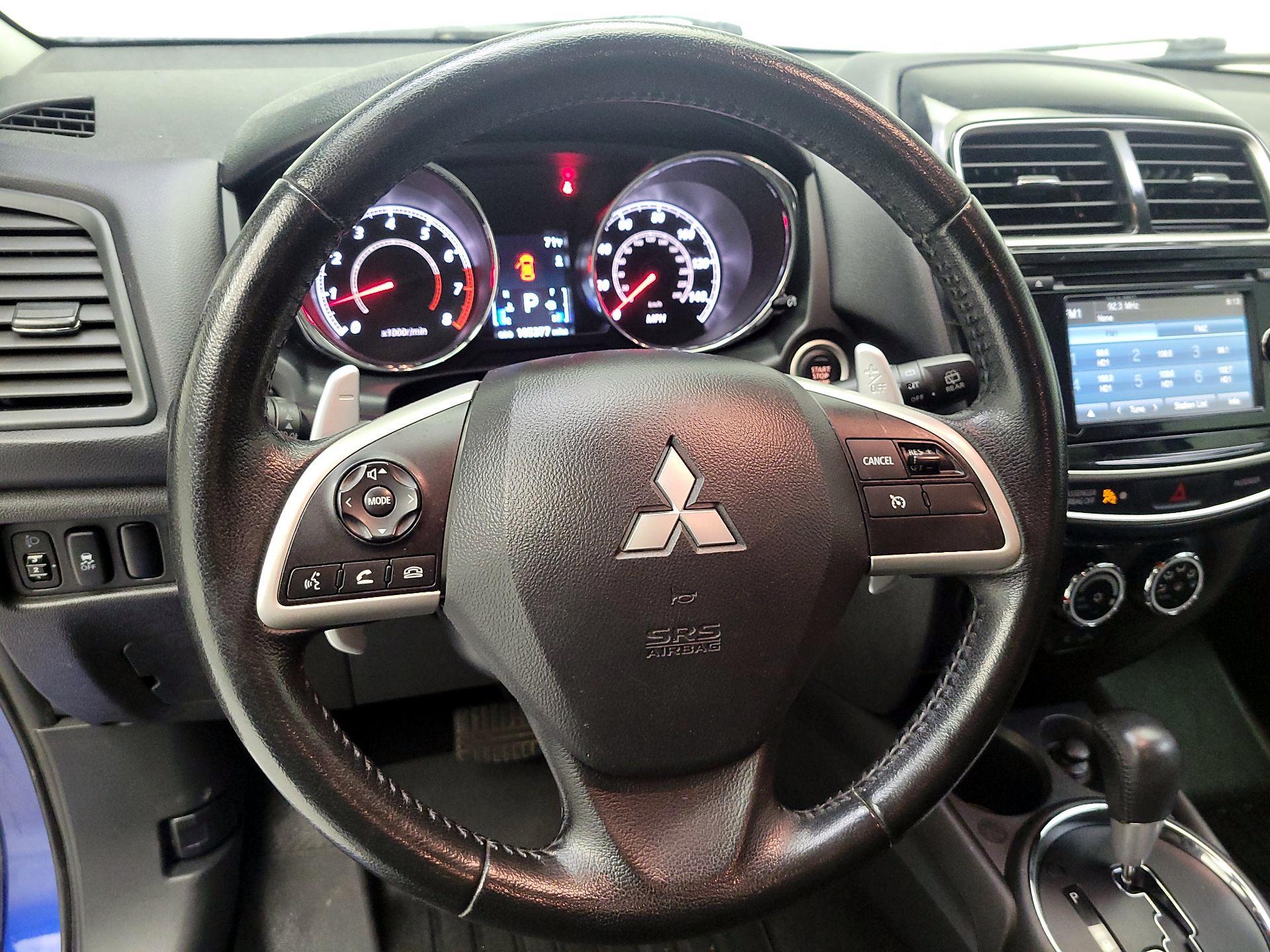 Thumbnail: 2015 Mitsubishi Outlander Sport - 10