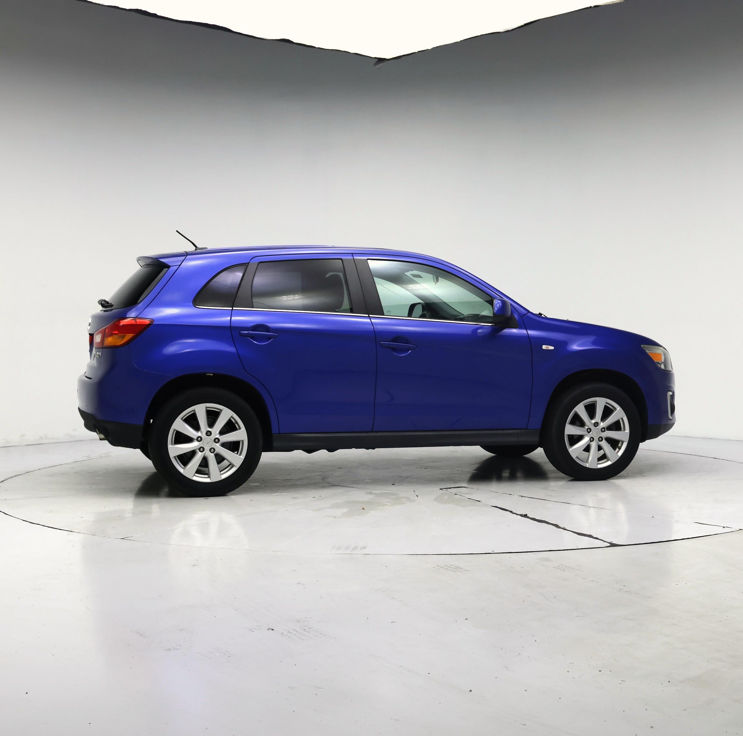 Thumbnail: 2015 Mitsubishi Outlander Sport - 7