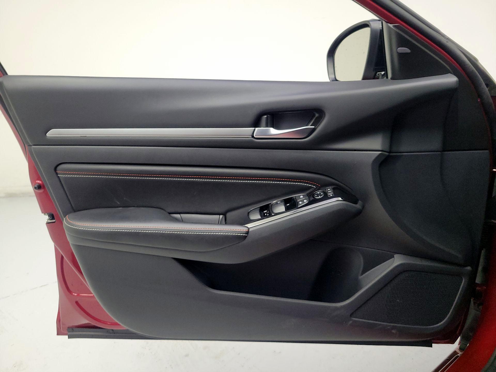 Thumbnail: 2023 Nissan Altima - 12