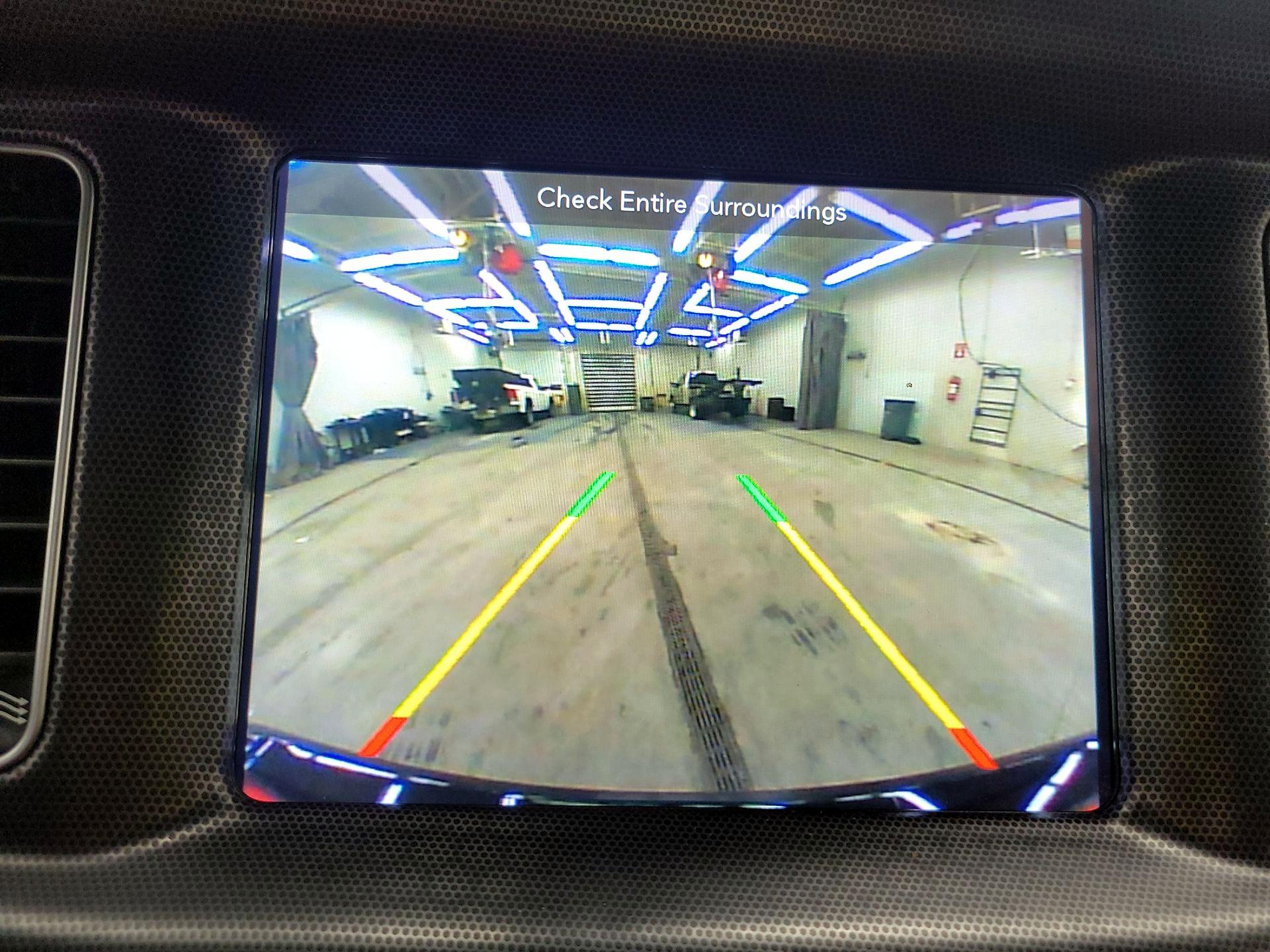 Thumbnail: 2018 Dodge Charger - 12