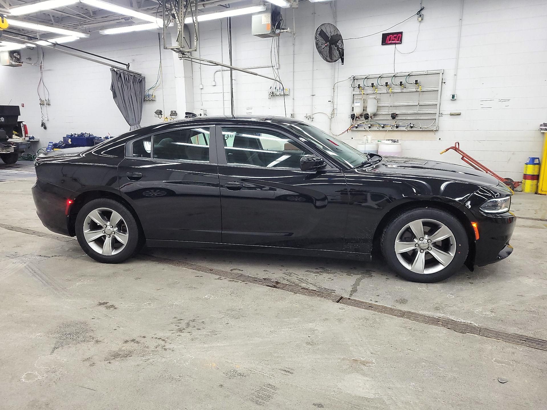 Thumbnail: 2018 Dodge Charger - 4