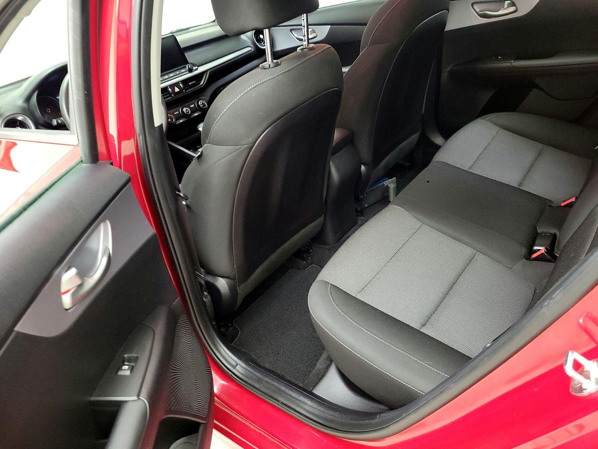 Thumbnail: 2022 Kia Forte - 19