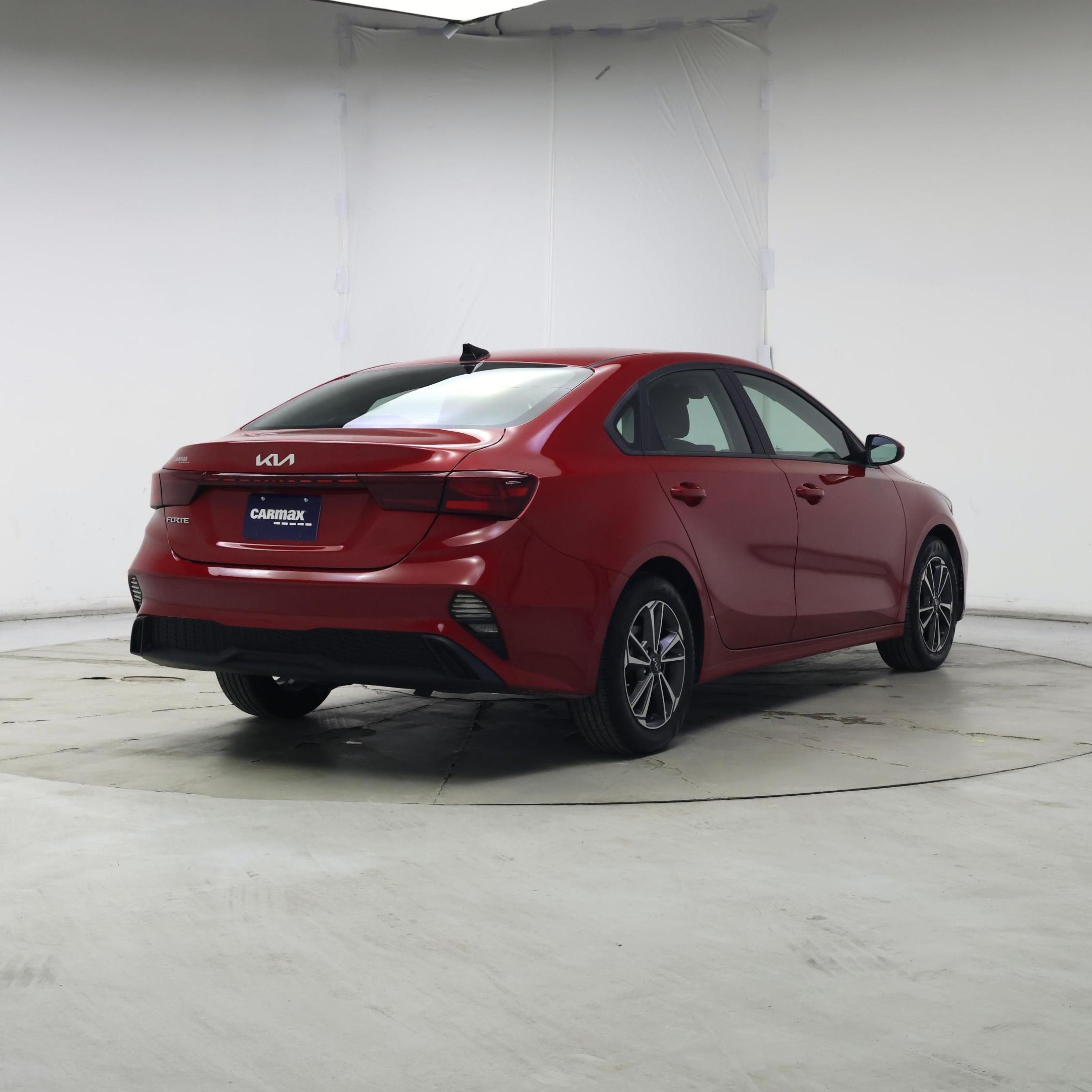 Thumbnail: 2022 Kia Forte - 8