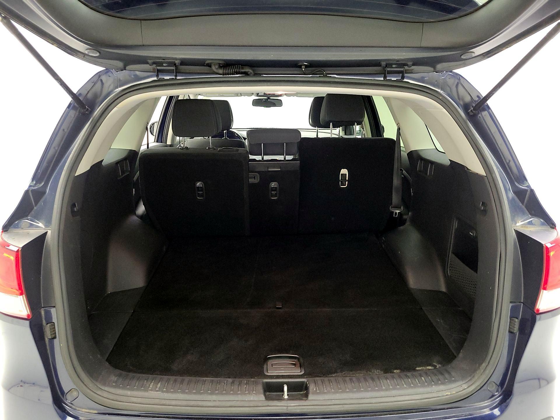 Thumbnail: 2016 Kia Sorento - 18