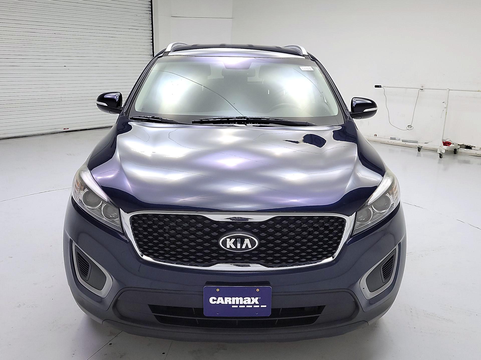Thumbnail: 2016 Kia Sorento - 2