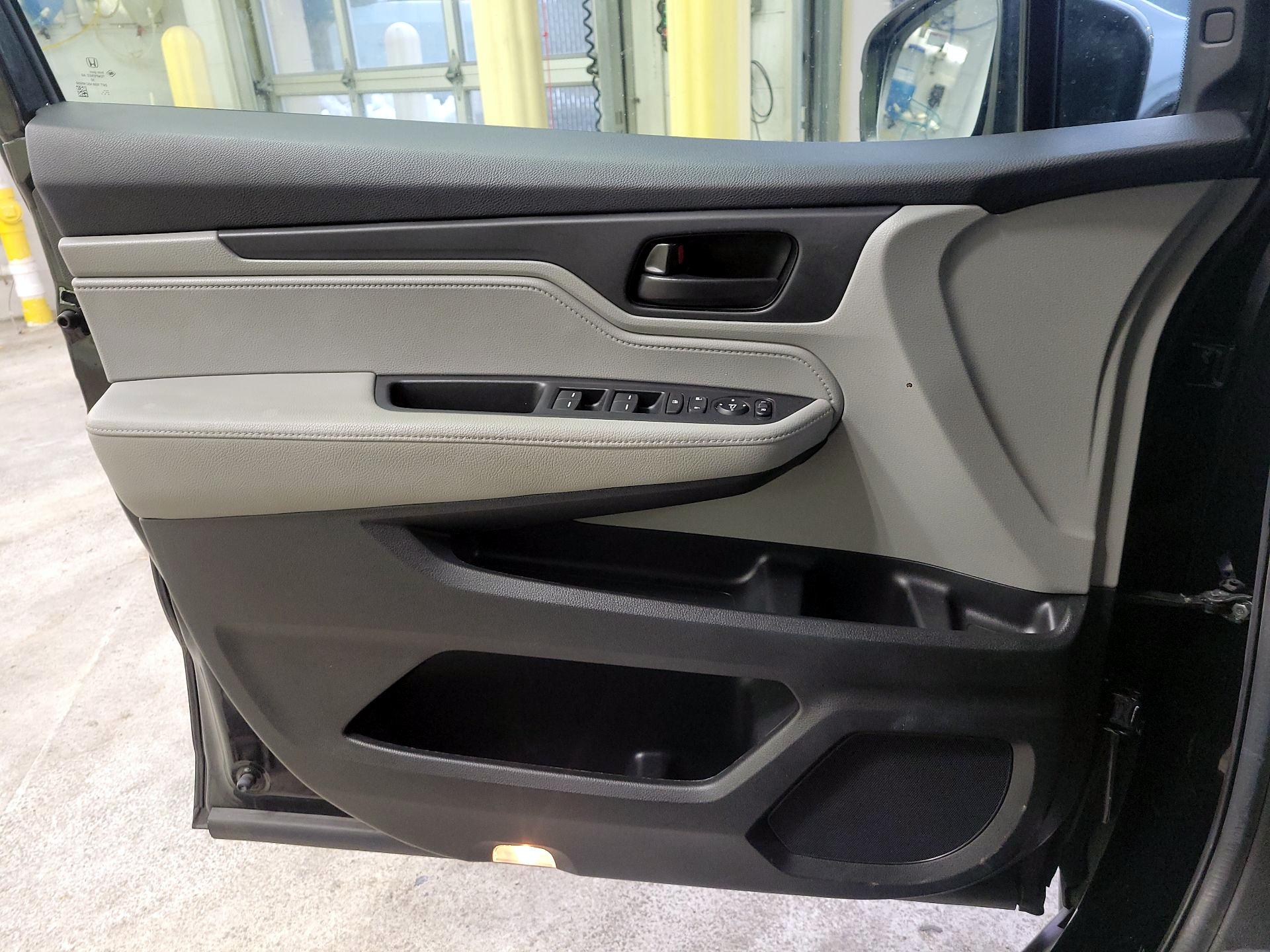 Thumbnail: 2022 Honda Odyssey - 10