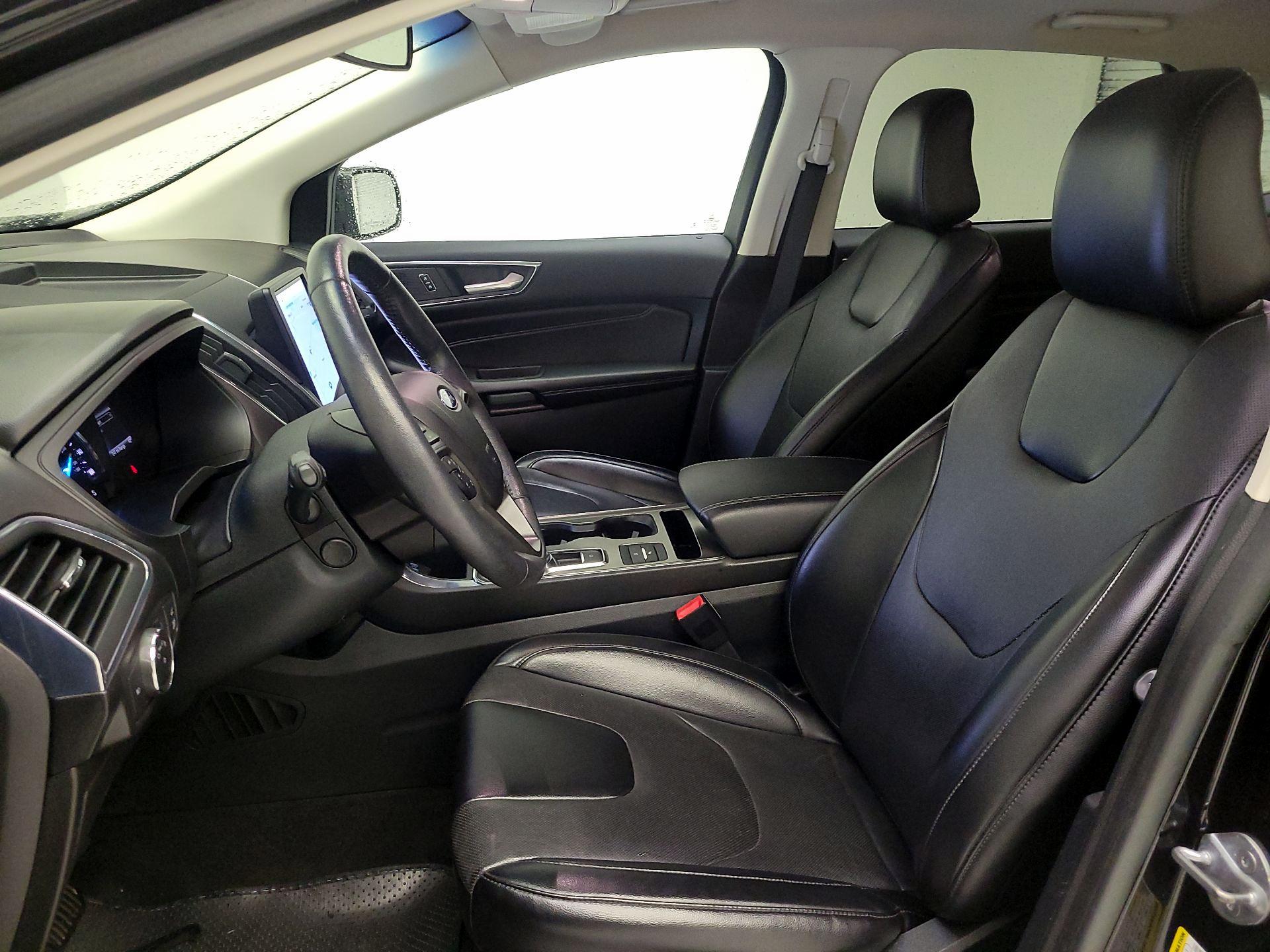 Thumbnail: 2022 Ford Edge - 9