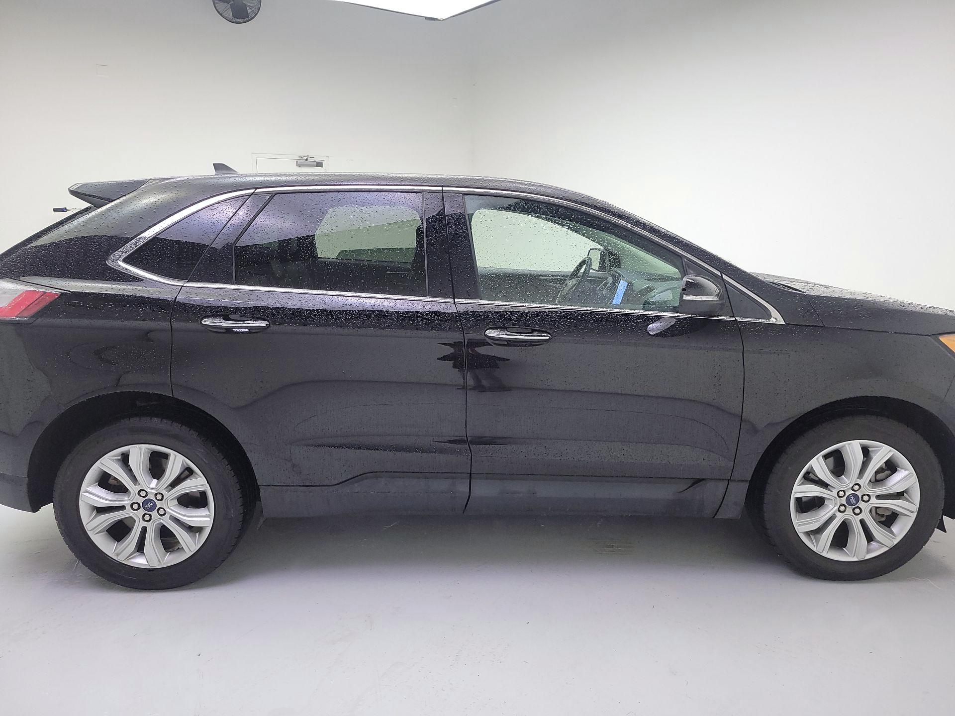 Thumbnail: 2022 Ford Edge - 4