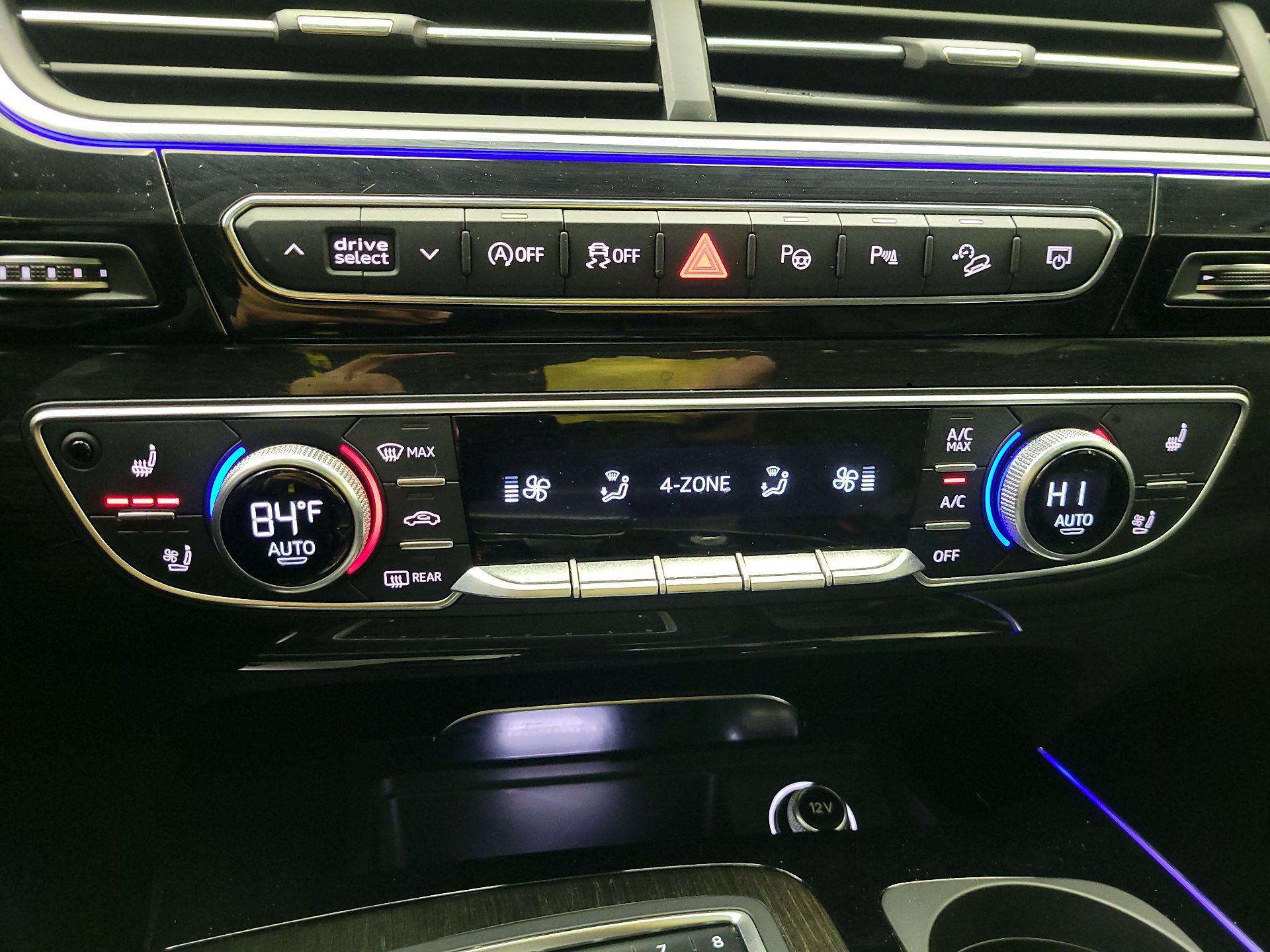 Thumbnail: 2019 Audi Q7 - 15