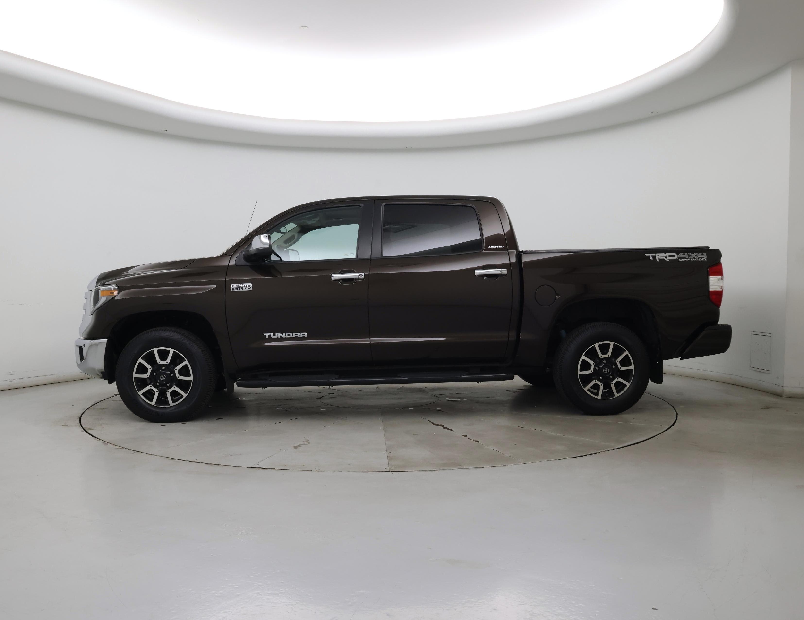 Thumbnail: 2018 Toyota Tundra - 3