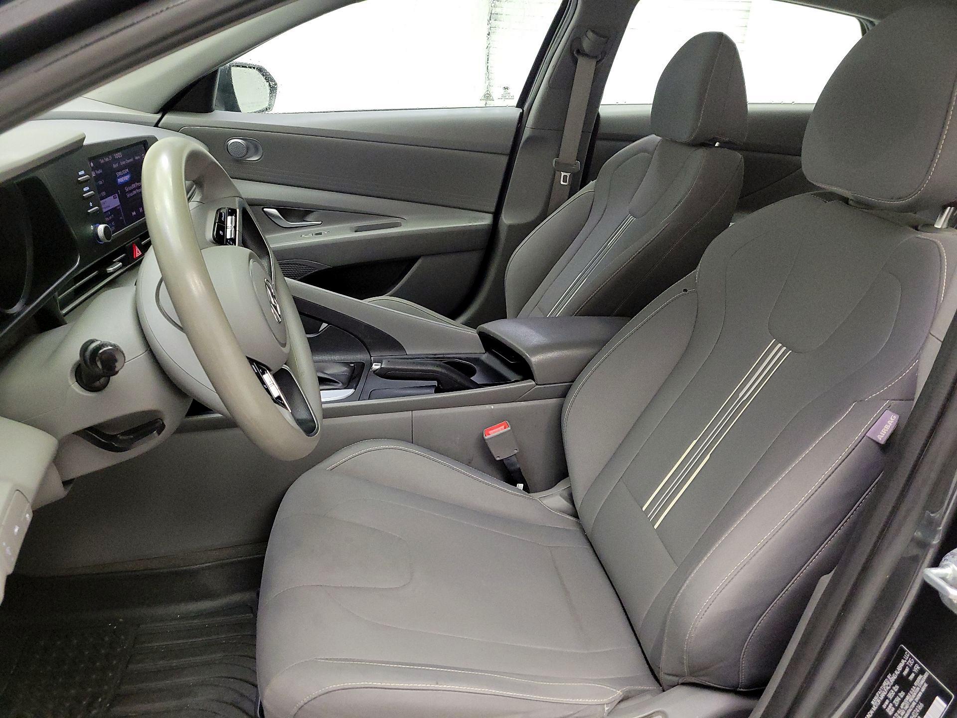 Thumbnail: 2021 Hyundai Elantra - 9