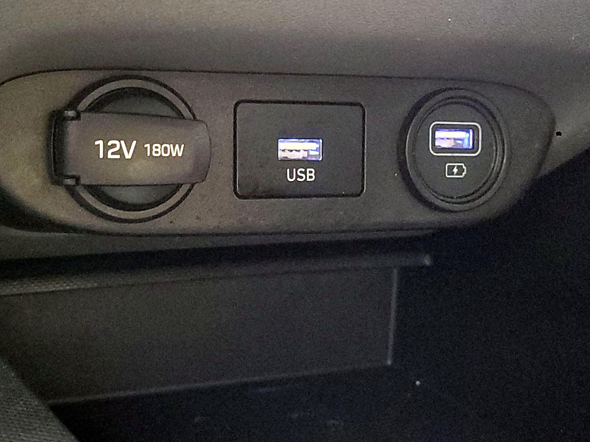 Thumbnail: 2021 Hyundai Elantra - 16