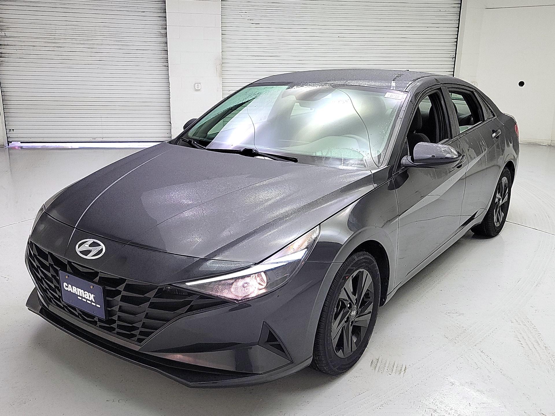 Thumbnail: 2021 Hyundai Elantra - 3